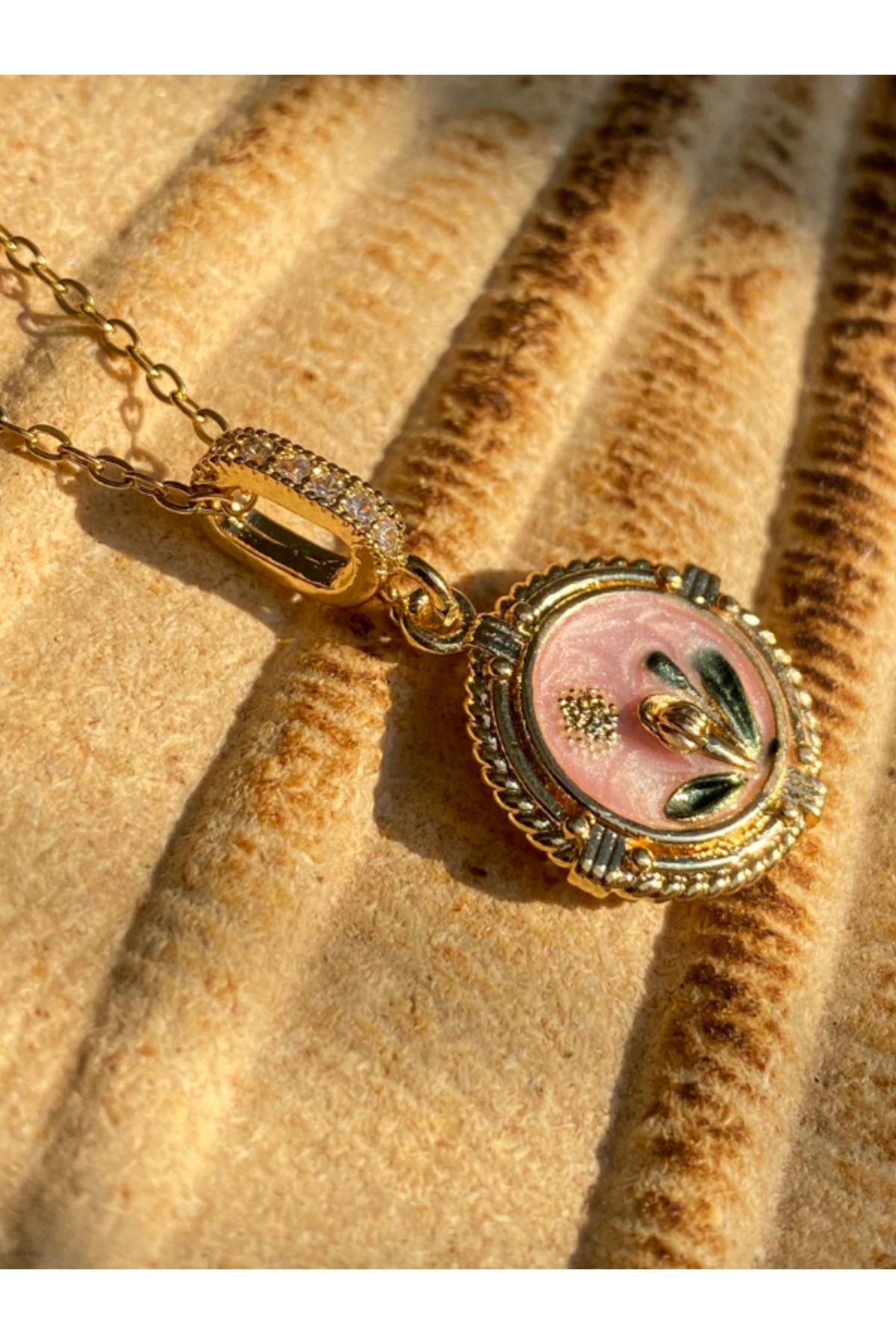 Brethils-Royal Frame Enamel Necklace Guaranteed to Not Tarnish and Rust with Invoice 45 cm 4