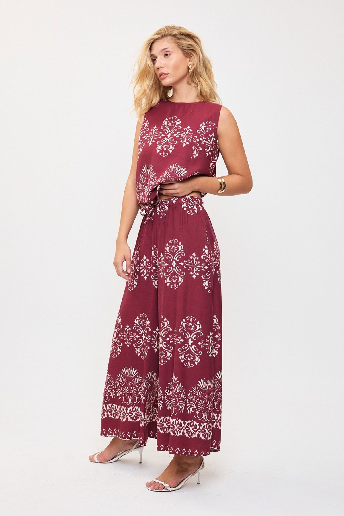 bacc-Cherry Pattern Sleeveless Blouse and Wide Leg Pants Woven Bottom Top Set Bcvl-25V201 2