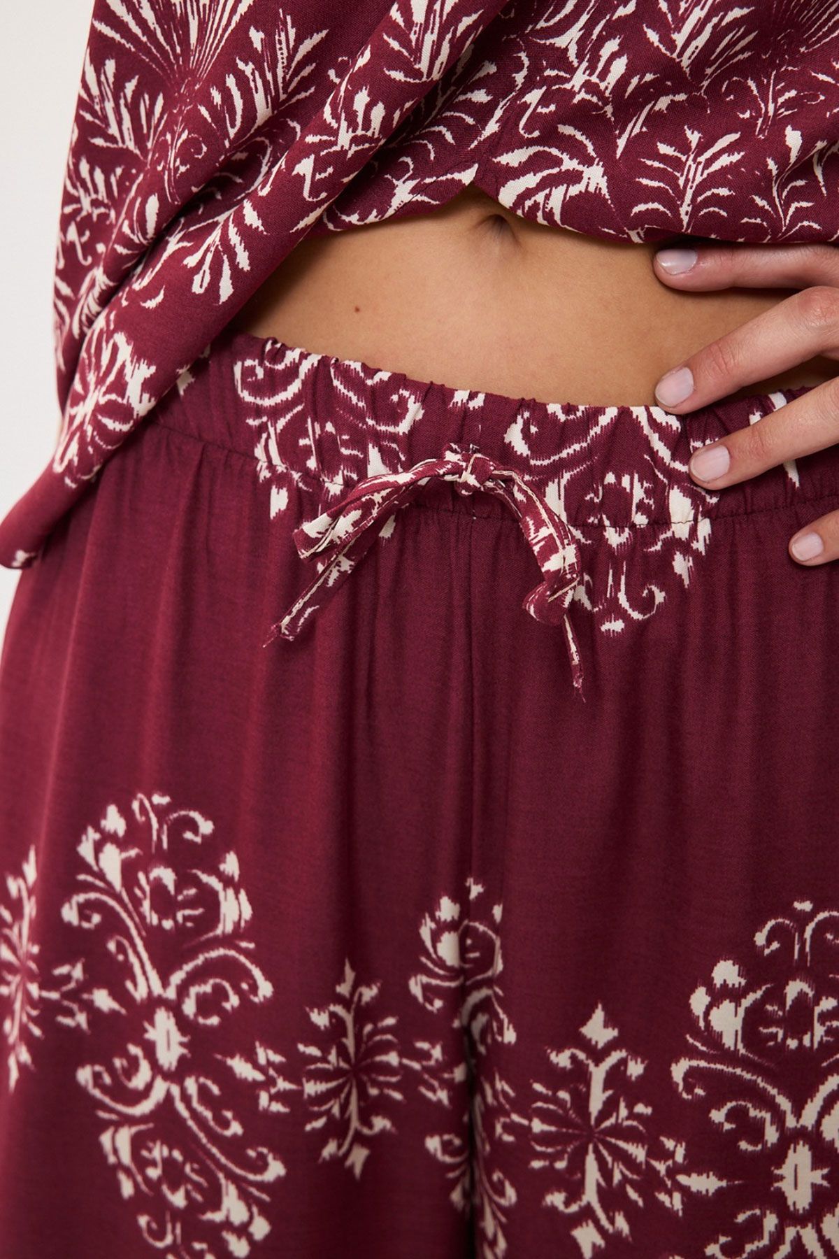 bacc-Cherry Pattern Sleeveless Blouse and Wide Leg Pants Woven Bottom Top Set Bcvl-25V201 5