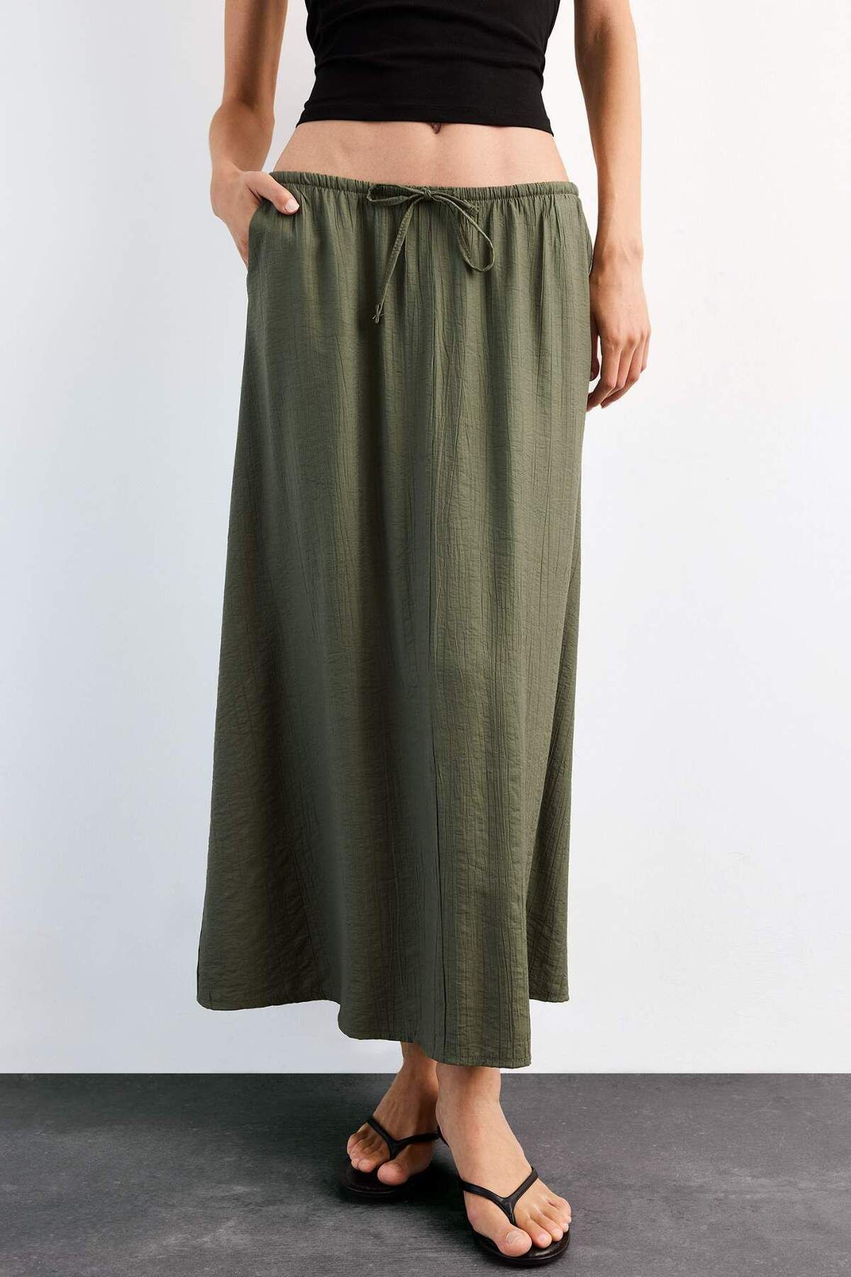 DeFacto-Relax Fit Elastic Waist Crinkle Fabric Midi Skirt G1093Ax25Sm 6