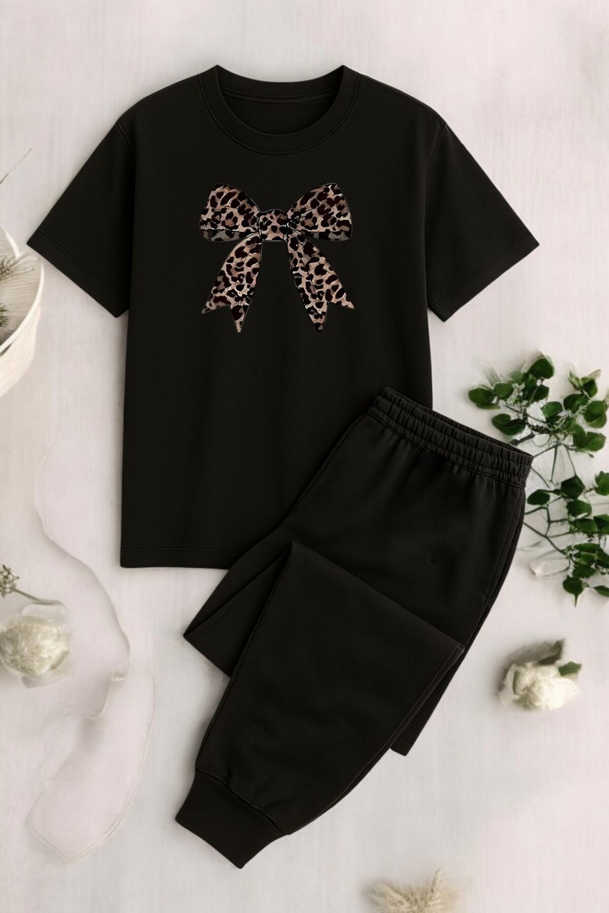 Trend Sizde Дамски комплект от горна и долна част на спортен екип с леопардов...