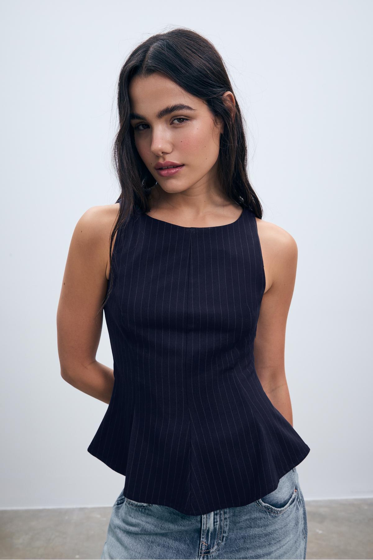 Stradivarius  Çizgili Kolsuz Peplum Top