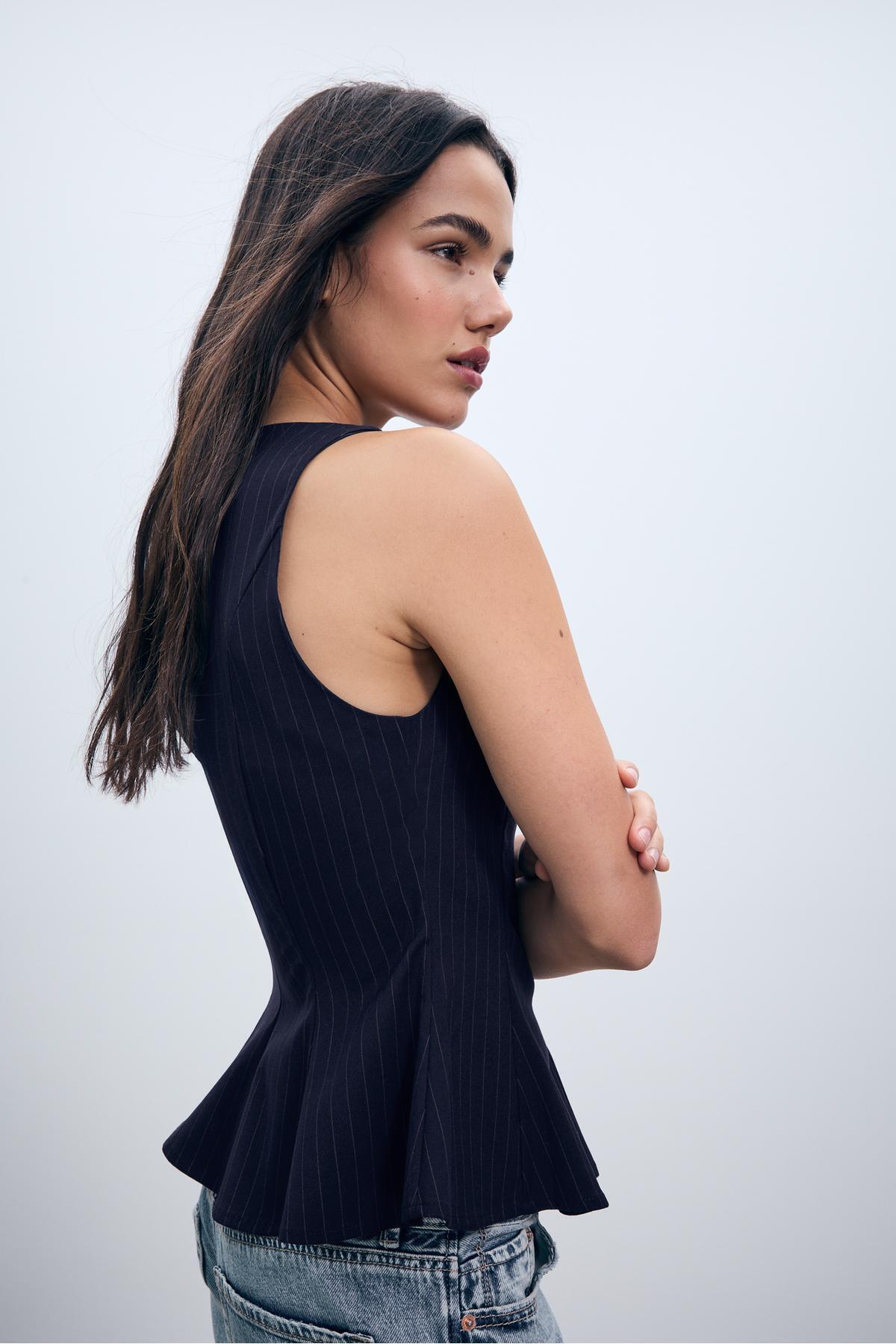 Stradivarius  Çizgili Kolsuz Peplum Top - Görsel 2