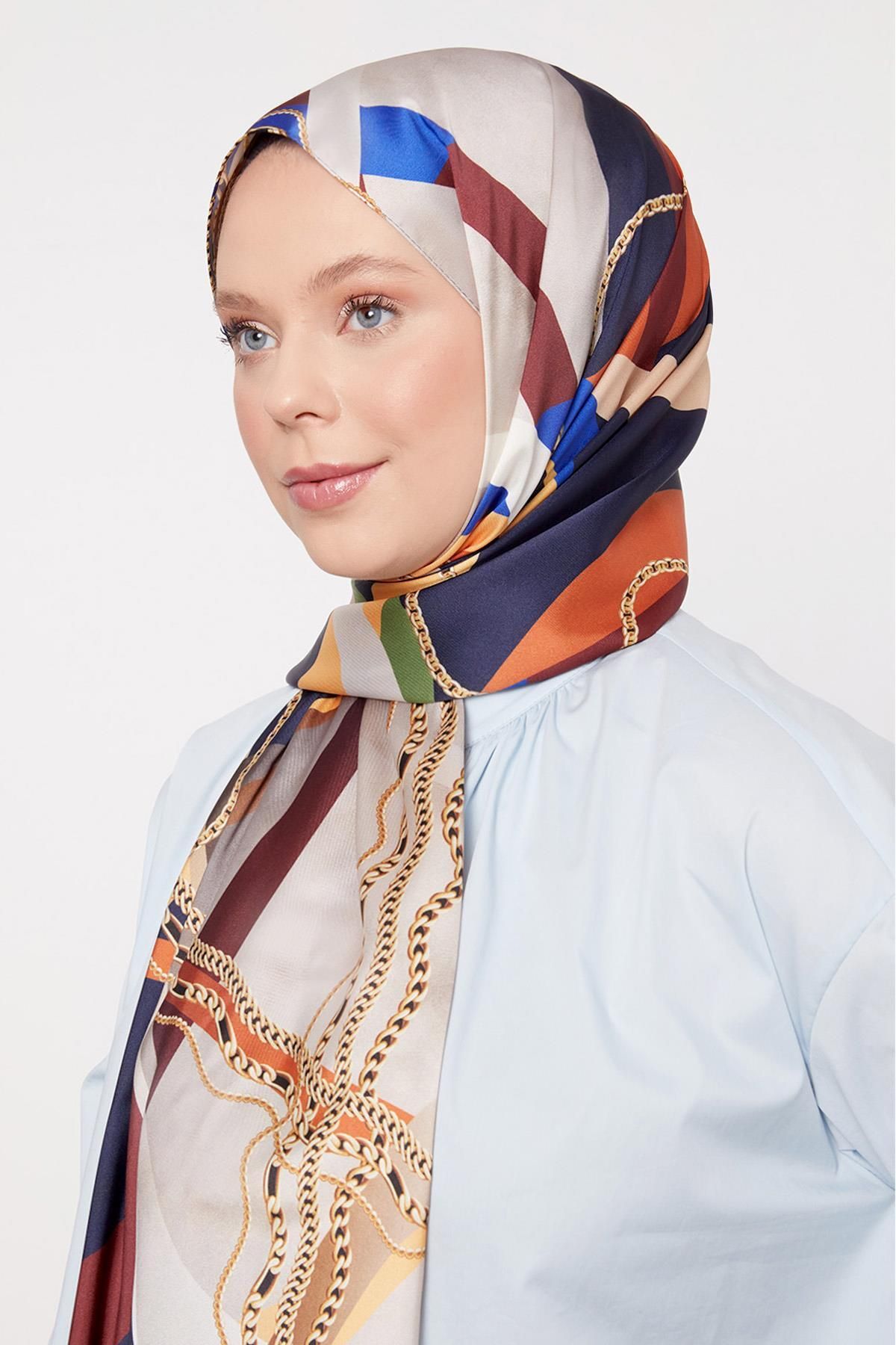 Levidor-Ecru Wave Chain Pattern Twill Shawl 2