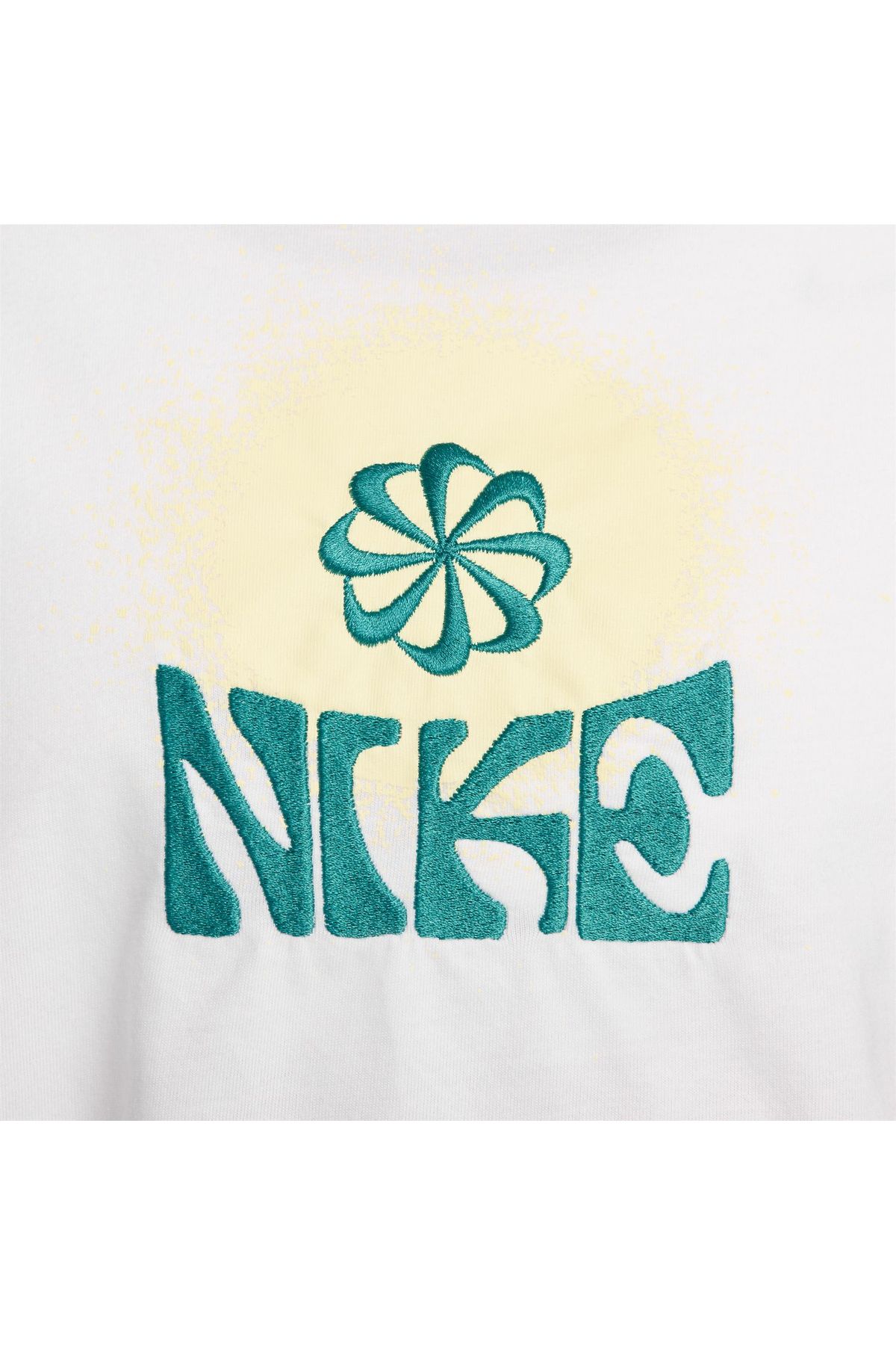 Nike-W Nsw Tee Oc1 Eday L L INTL 4