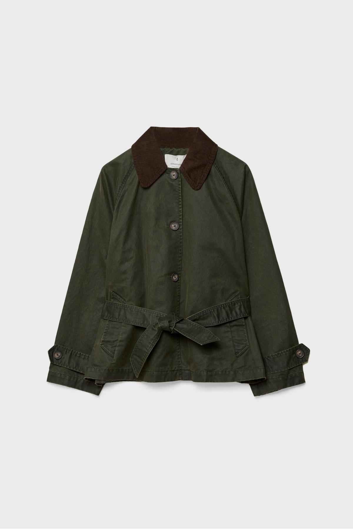 Stradivarius  Kısa Mumlu Görünümlü Kemerli Trençkot - Görsel 6