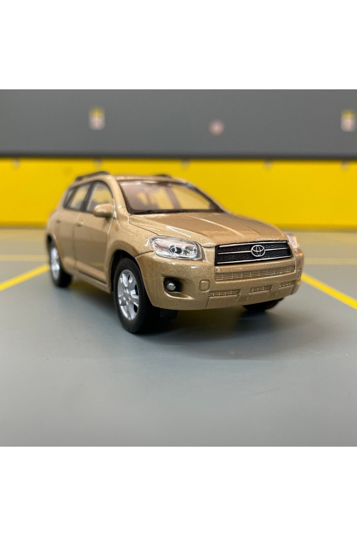 SCOWETTO Toyota Rav4 1/36 Ölçek Diecast Metal Model Araba Çek