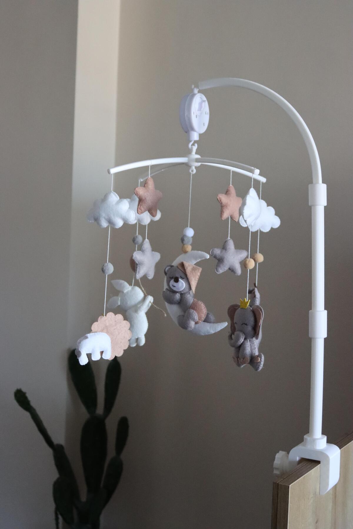 Asilbebe Müzik ve Asma Aparatlı Keçeden Hayvan Figürlü Beşik Dönencesi fotoğrafı 3 (önizleme)