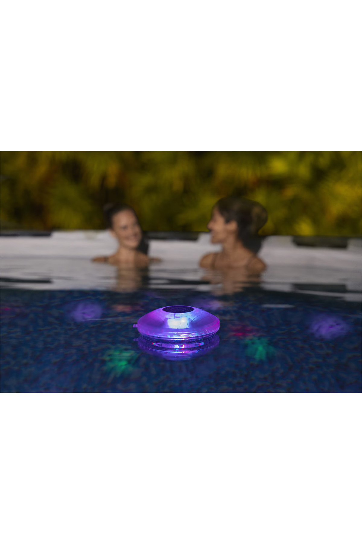 SERSIMO-Bestway FloatBright LED floating pool light, 4 colors, 7 modes, operates on 3 AA batteries 2
