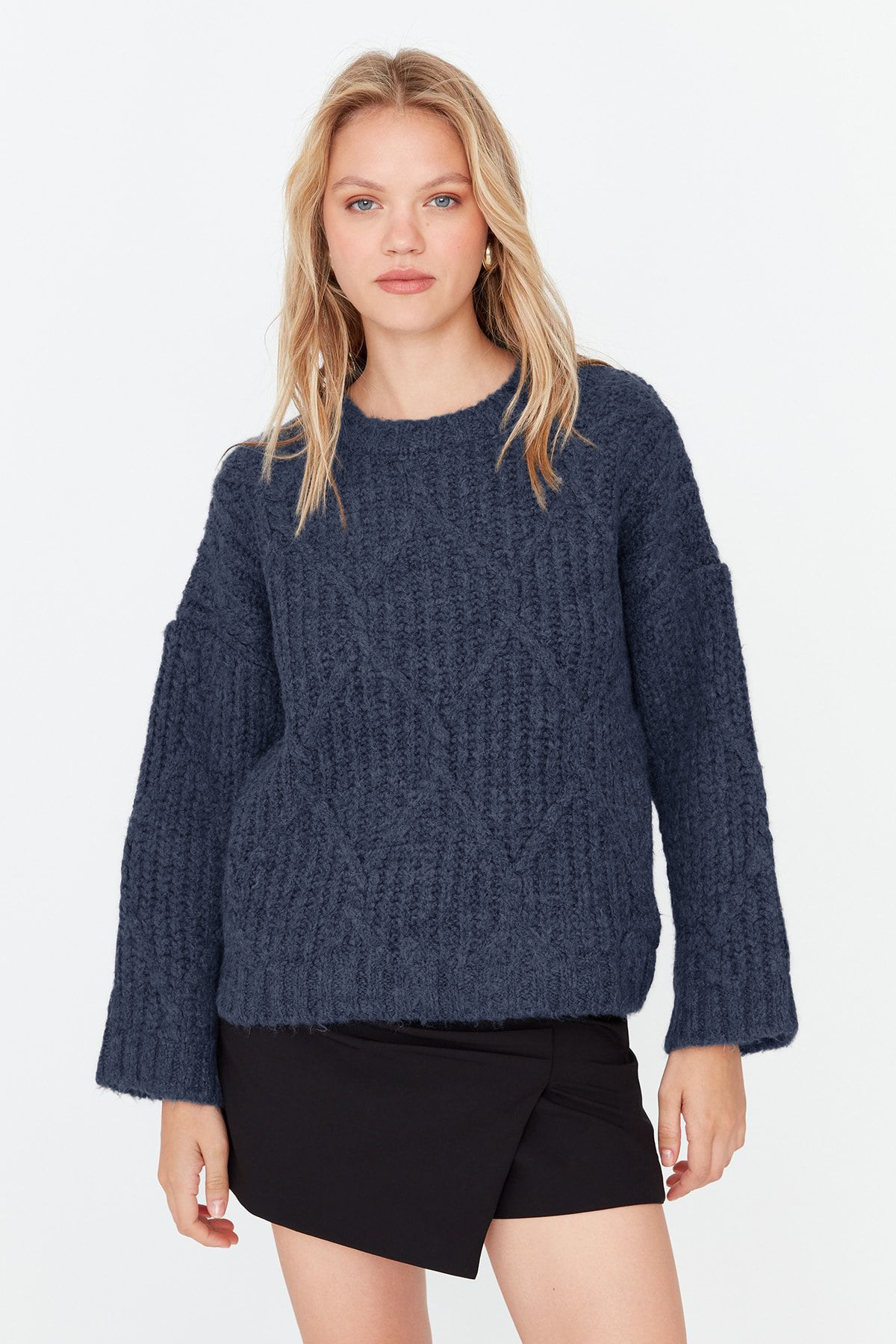 Trendyolmilla Indigo Geniş Kalıp Yumuşak Dokulu Triko Kazak TWOAW23KZ01373