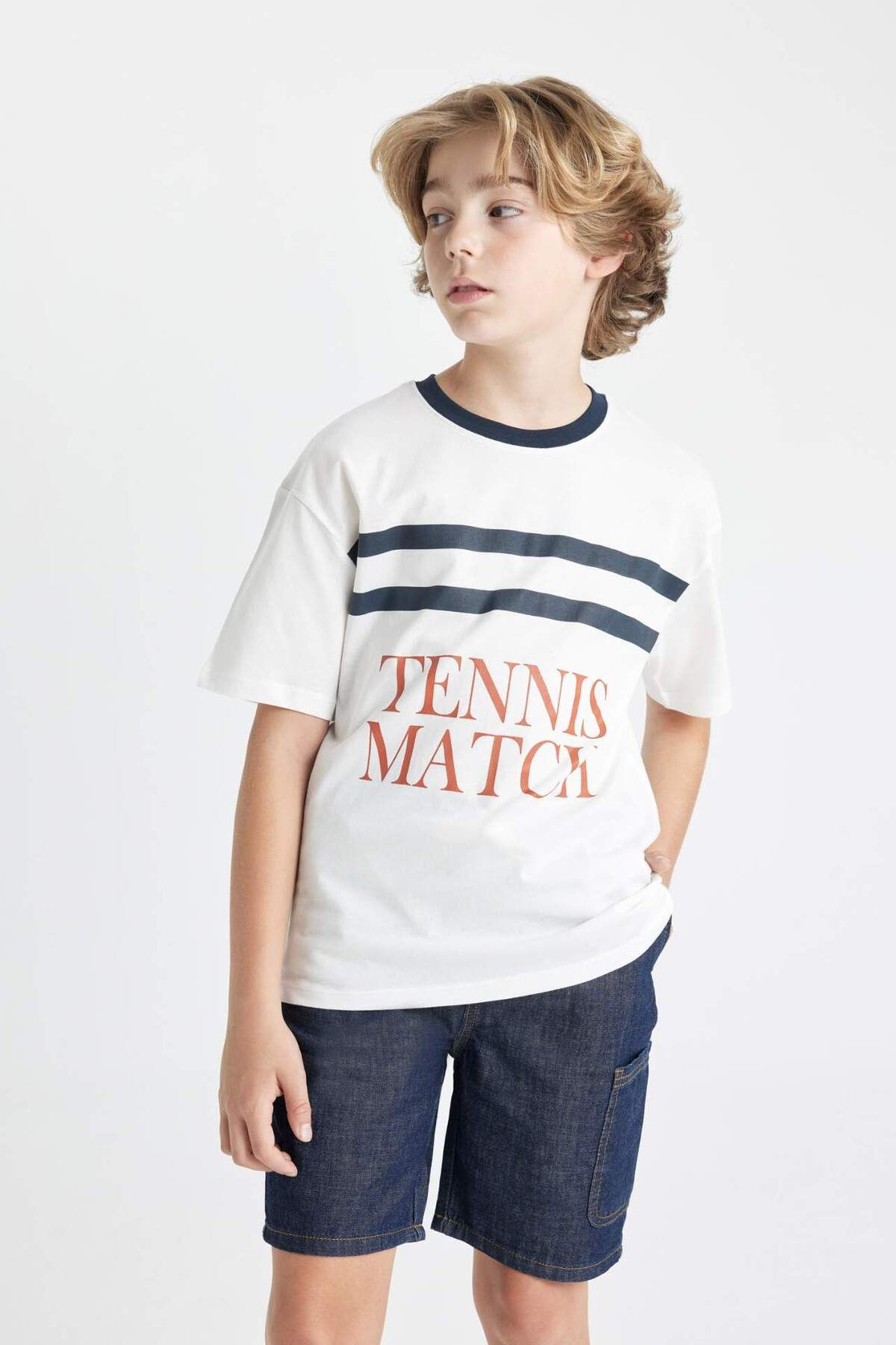 DeFacto-Boy - Crew Neck Printed Oversize T-Shirt C4904A824HS 4