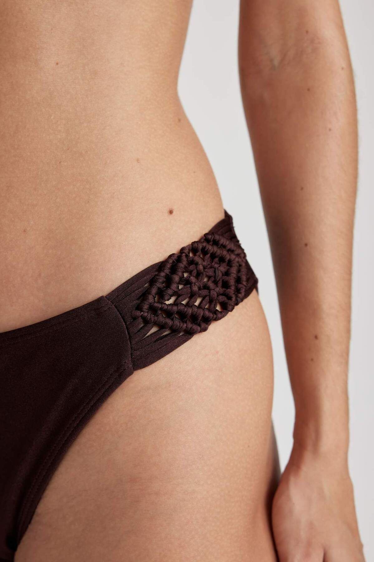DeFacto-Regulärer Bikini-Unterteil - Fall in Love C1014AX24SM 4