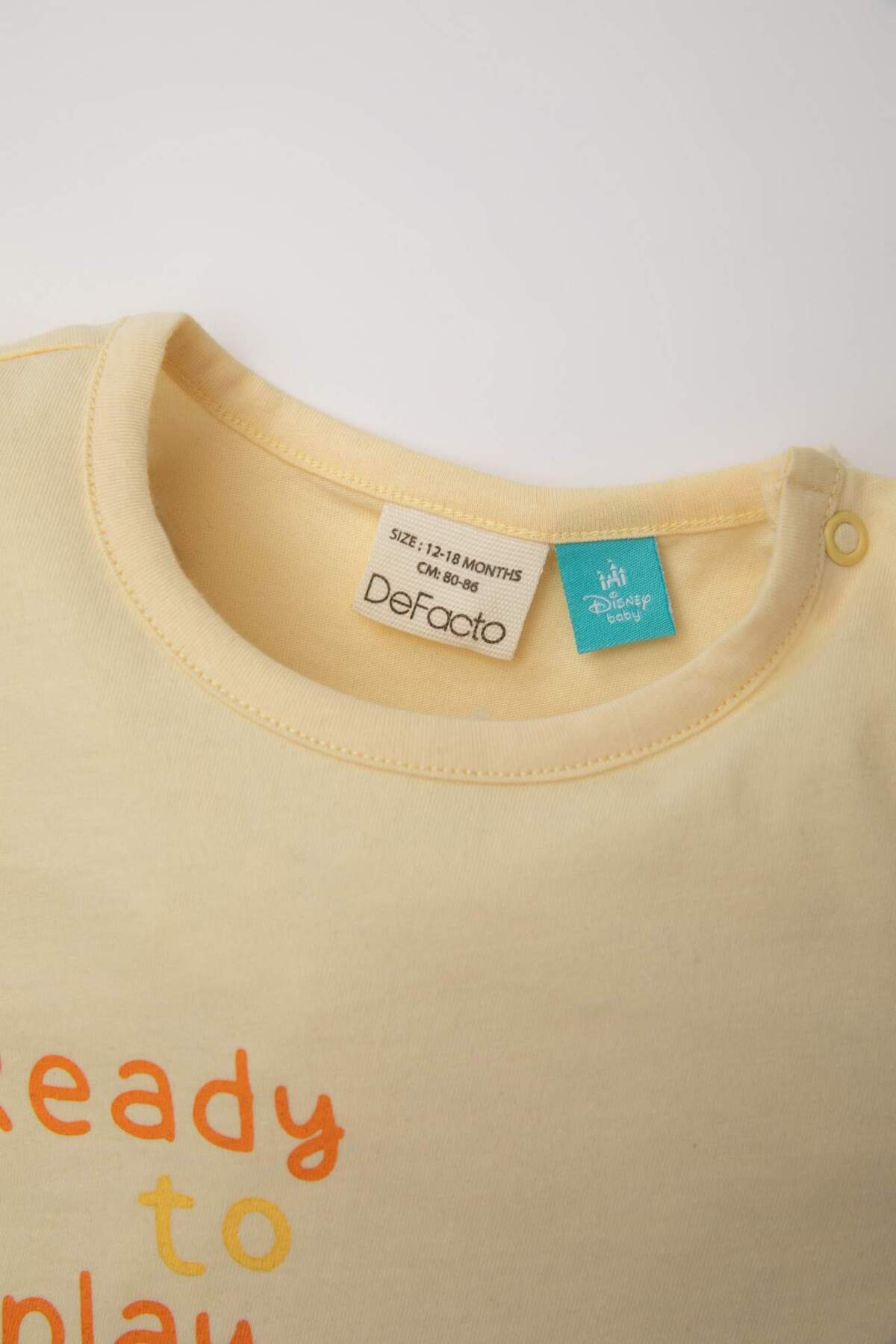 Defacto Erkek Bebek 2li Takım Disney Winnie The Pooh Penye Kısa Kollu Tişört Şort C2753A524SM fotoğrafı 3 (önizleme)