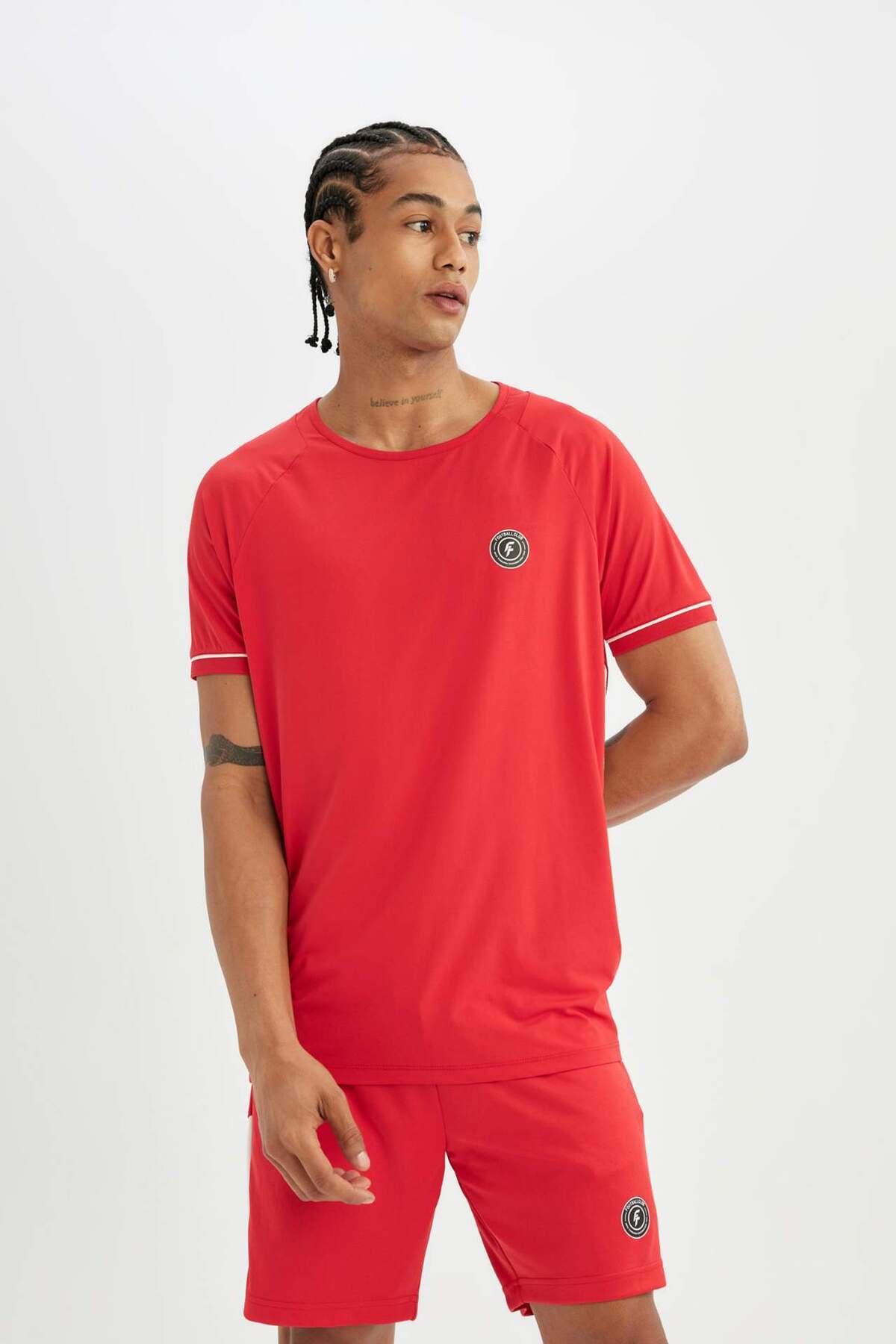 DeFacto-DeFactoFit Standard Fit bedruckte Sports-Shorts aus schwerem Stoff mit kurzen Beinen C1750AX24SM 3