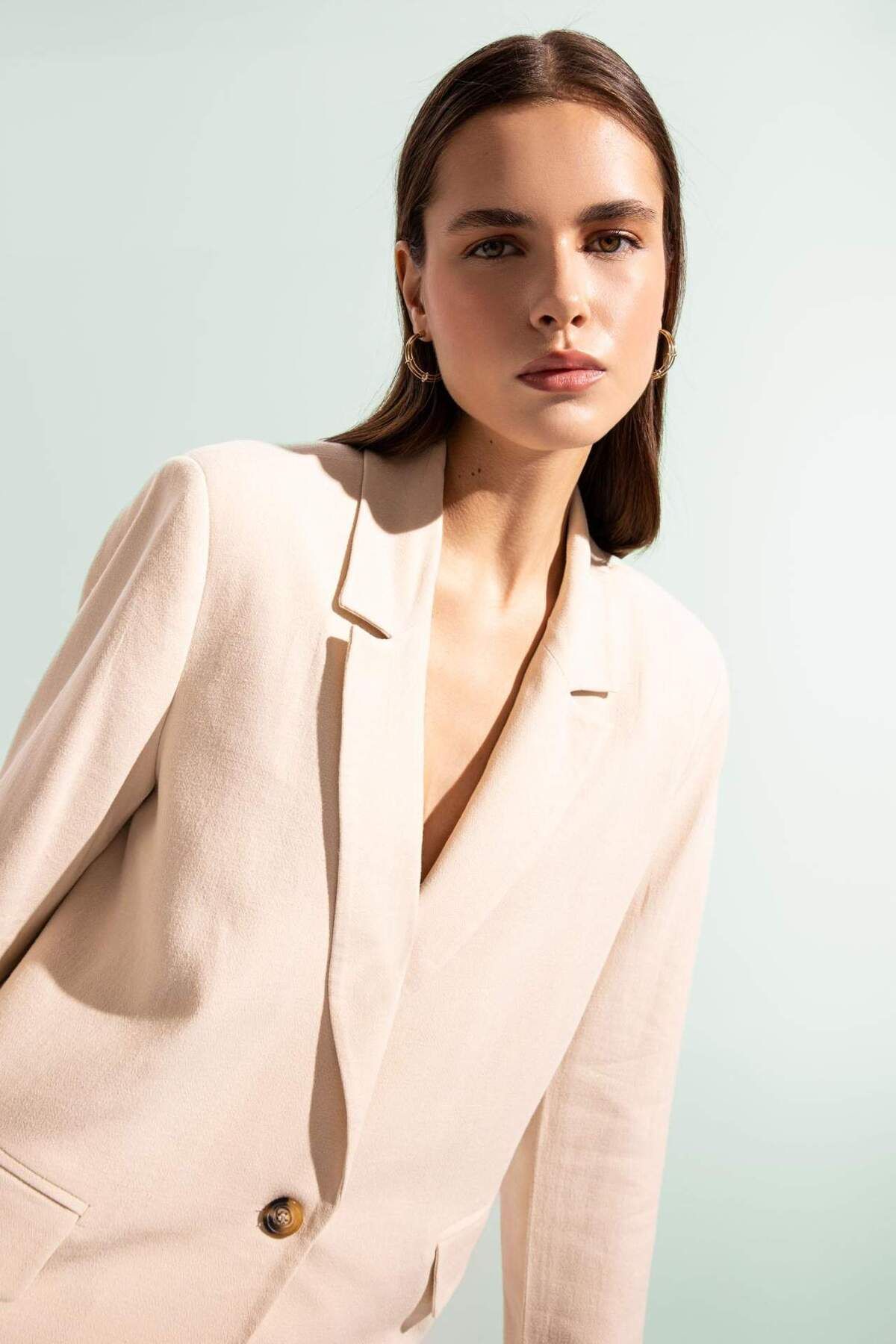 DeFacto-Regular Fit Double Breasted Lapel Linen Blend Button down Blazer Jacket Z8528Az24Sm 4