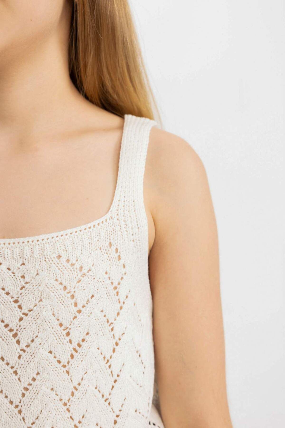 DeFacto-Girl's Openwork Undershirt C5208A824Sm 4