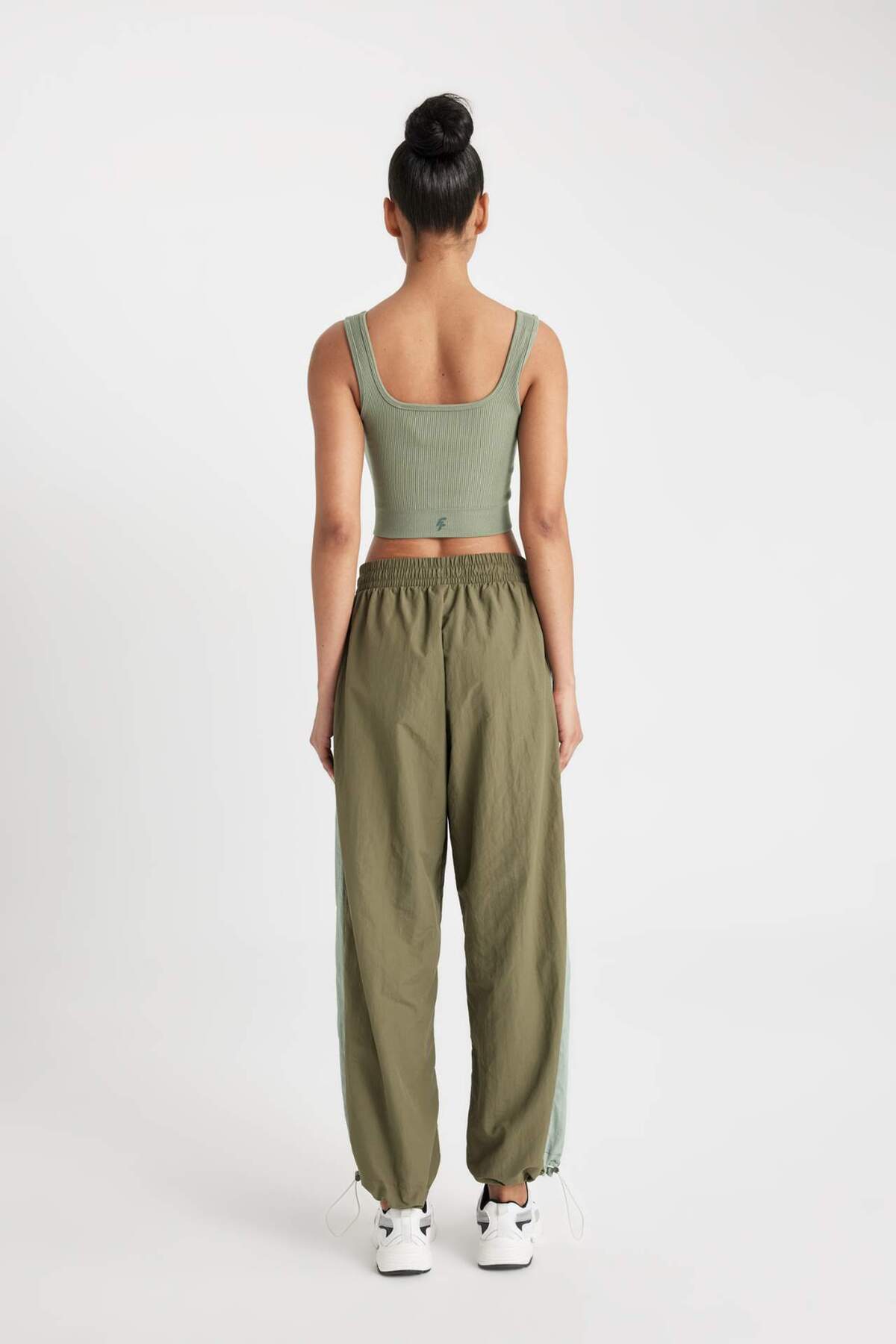 DeFacto-B4234ax24sp-Modell – gewebte Jogginghose mit weitem Bein 7