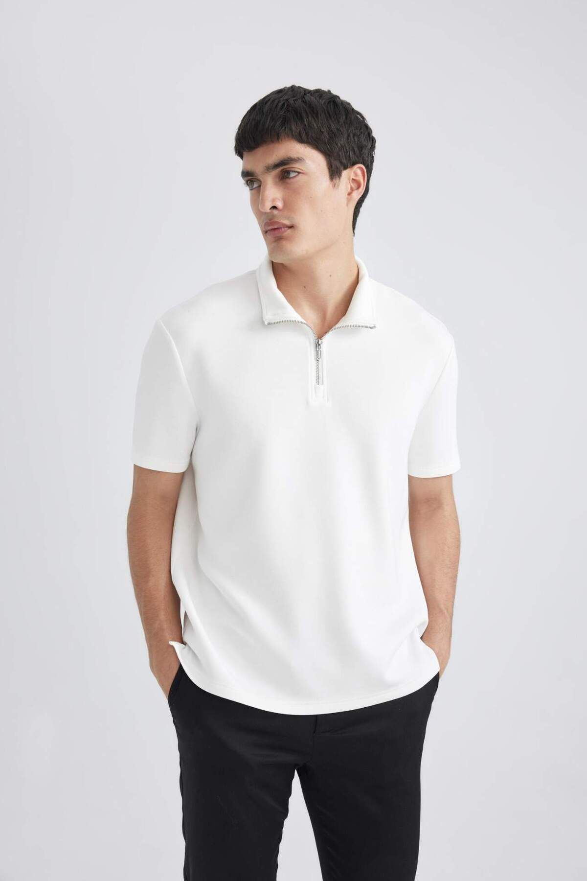 DeFacto-Regular Fit Stand Collar Modal Blend Half Zip Heavy Fabric Short Sleeve T-Shirt B6502Ax24Sp 7