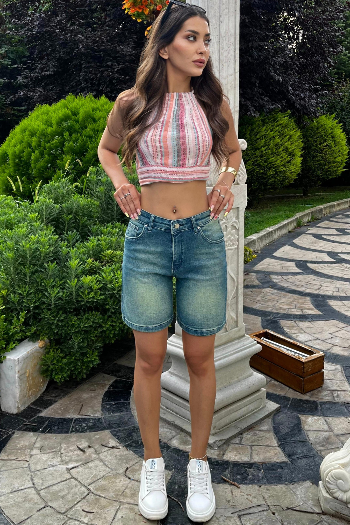 Kadın Kar Yıkama Soluk Efektli Yüksek Bel Denim Şort Yeşil Tintli 7