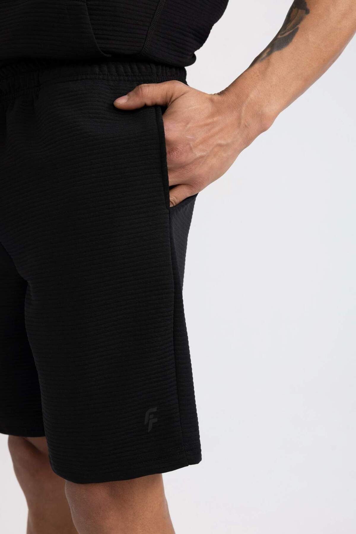 DeFacto-DeFactoFit Standard Fit Short Leg Shorts C1483AX24SM 5