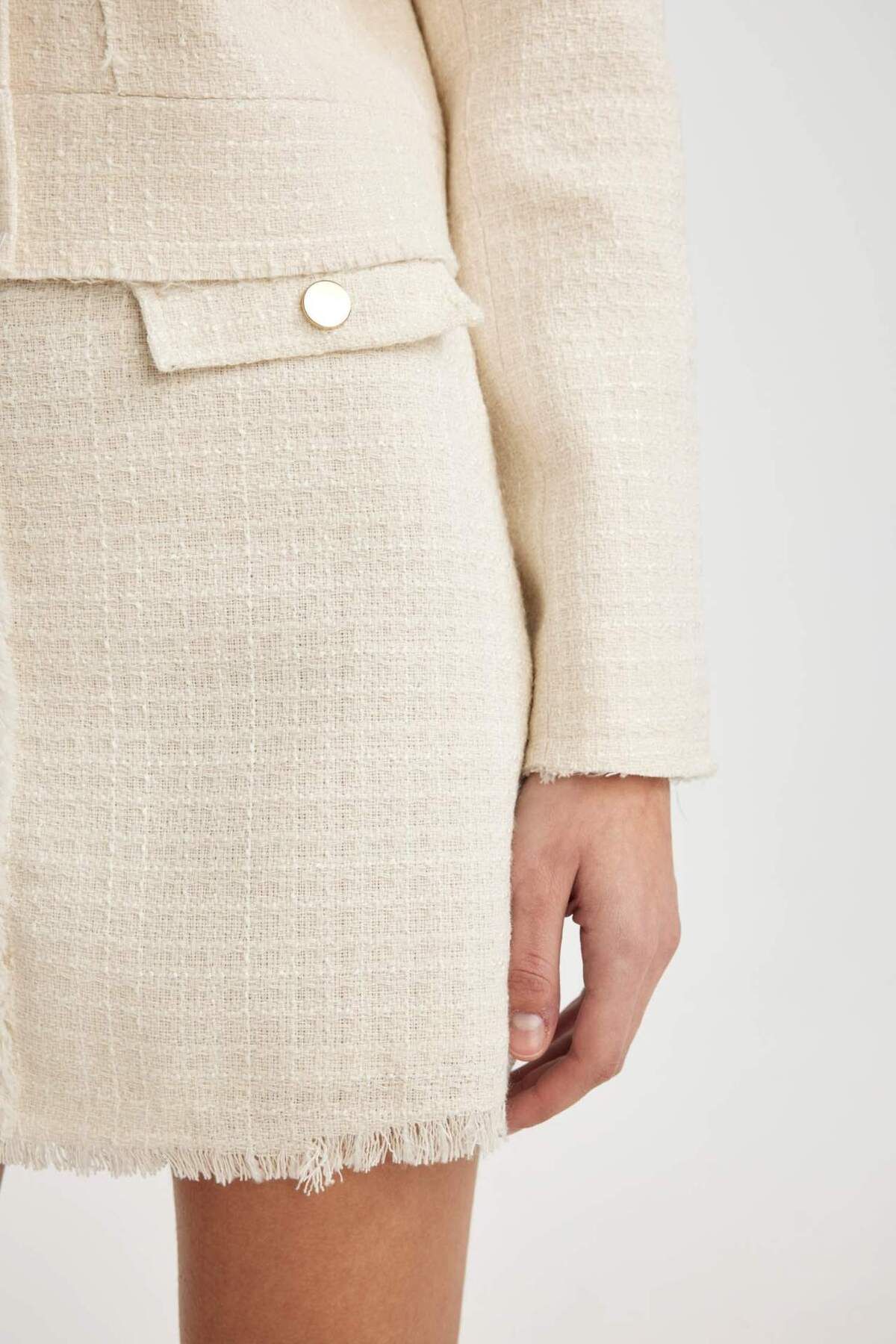 DeFacto-A-Linien-Minirock aus Tweed mit normaler Taille und Futter C4166AX24SP 8