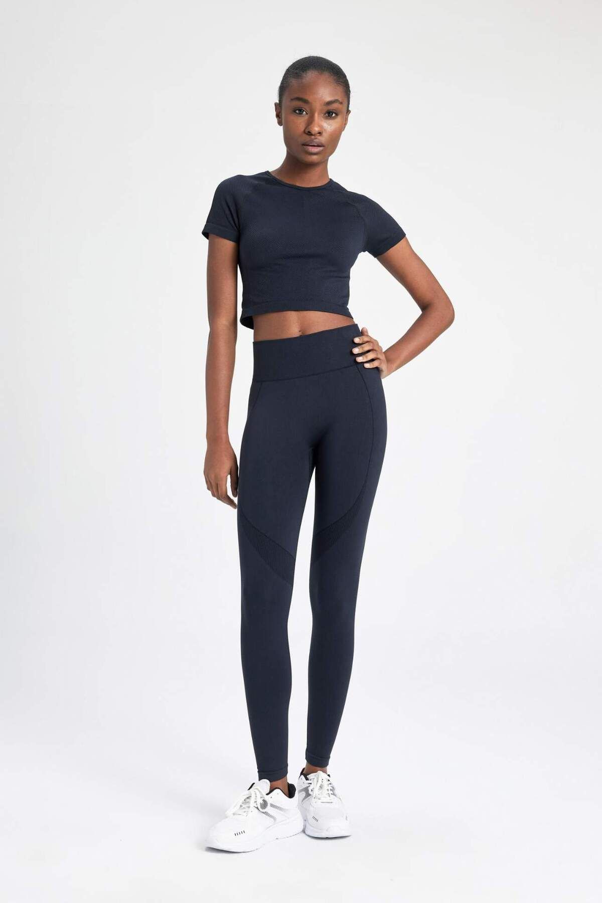 DeFacto-DeFactoFit Fitted Waist Hugging Seamless Sports Tights B4570AX24SP 3