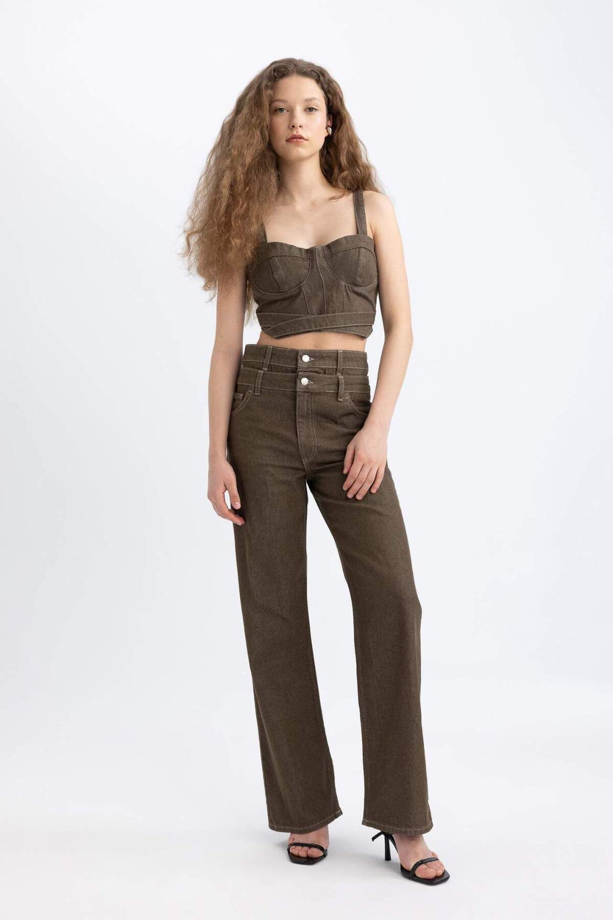 DeFacto-90er-Jahre-Jeans mit weitem Bein, hoher Taille, weitem, weitem Bein und langem Bein C4771ax24sp 3