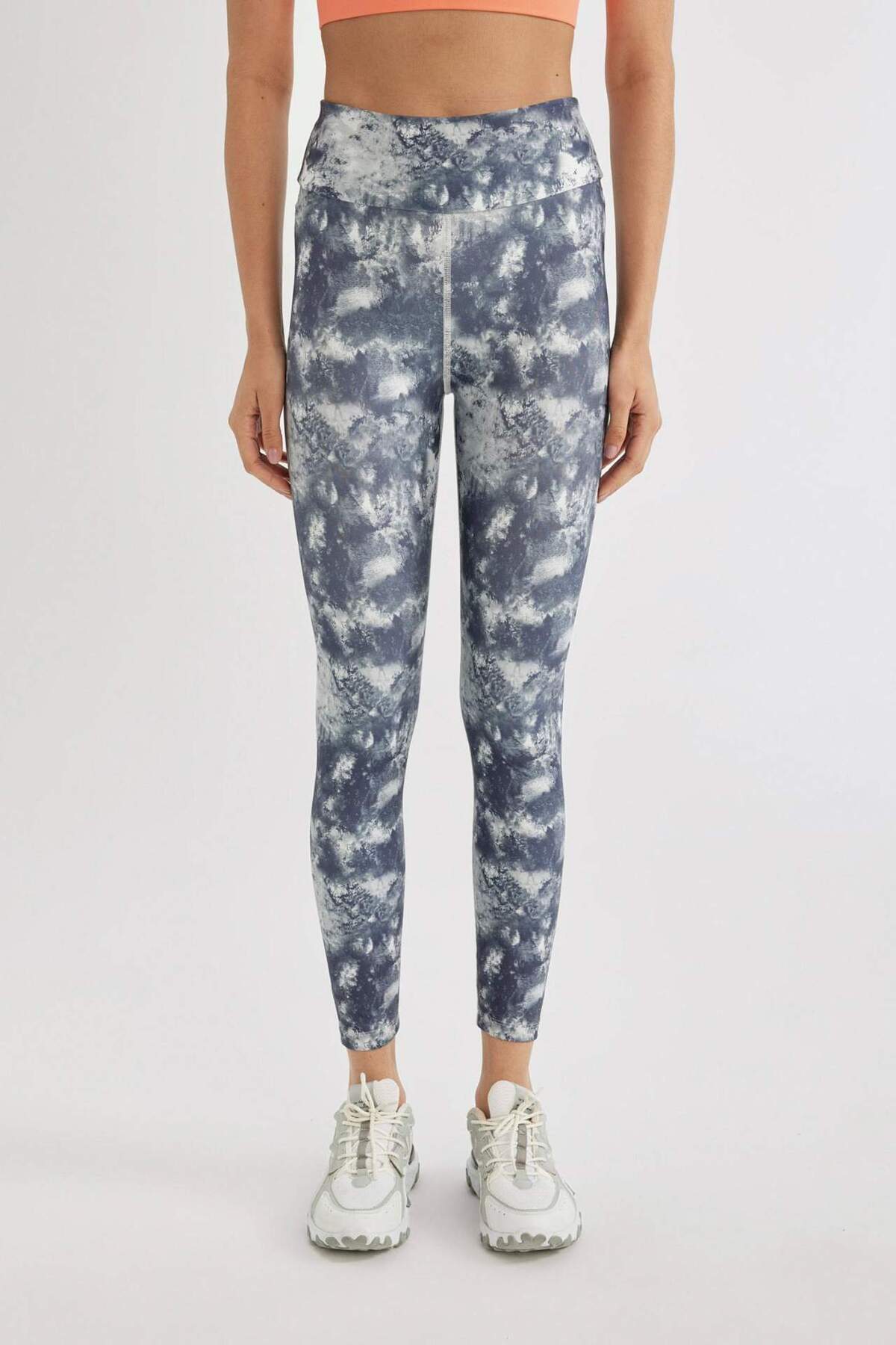 DeFacto-DeFactoFit Taillierte, gemusterte, taillierte Sport-Leggings B4578AX24SP 7