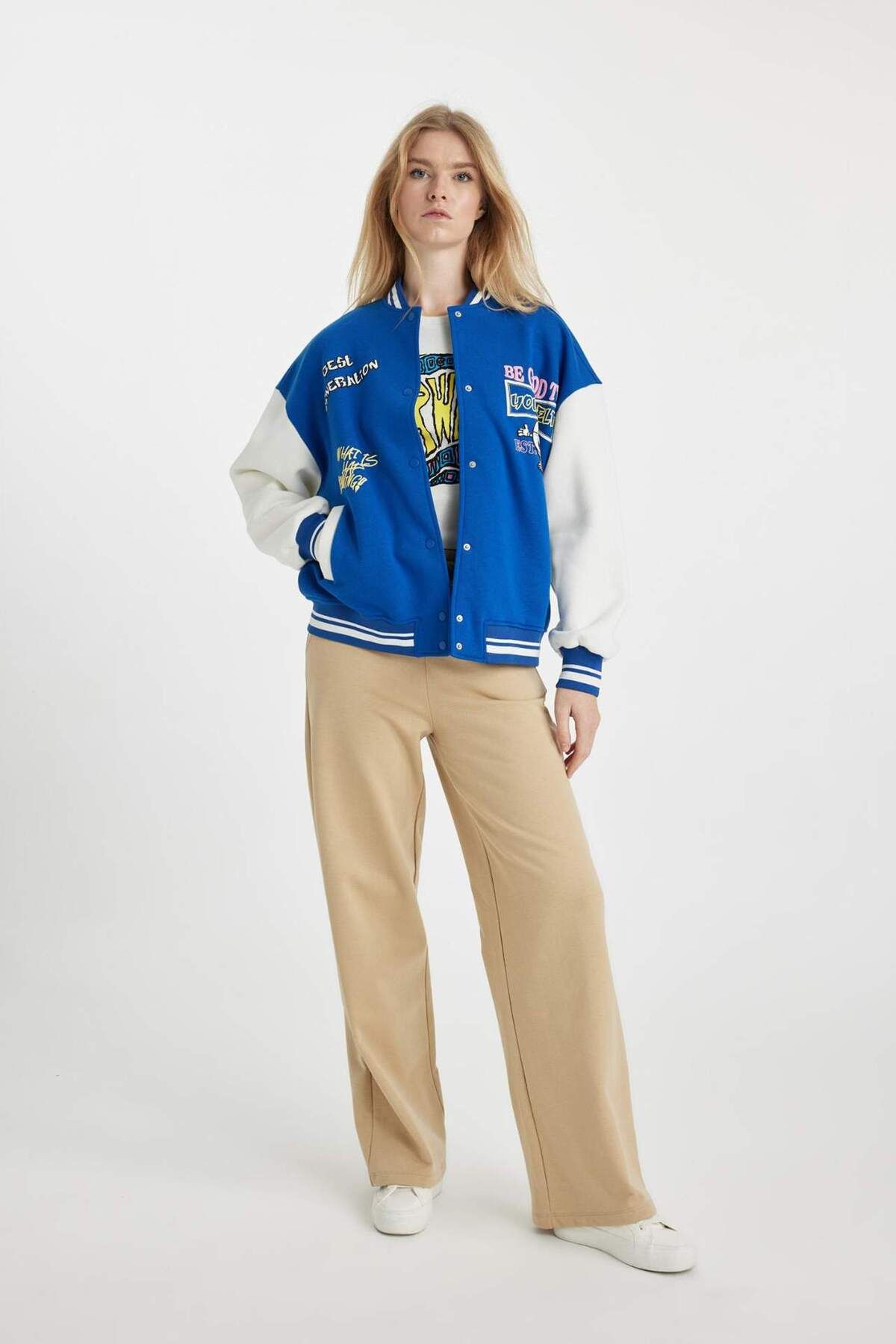 DeFacto-Coool Oversize Wide Fit College Collar Back Printed Thick Bomber Jacket with Snap Pocket B3255Ax24Sp 5