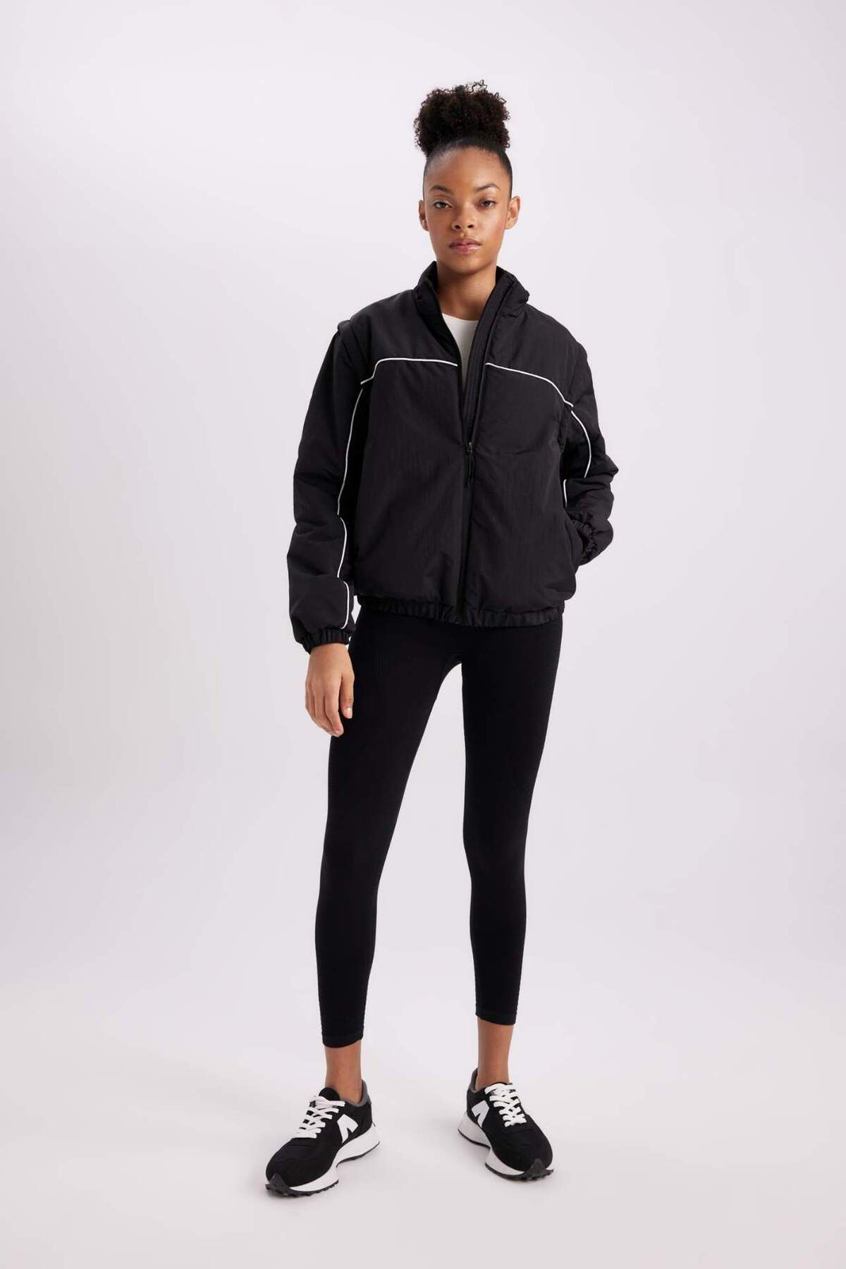 DeFacto-Light Thin Coat with Stand Collar and Detachable Sleeve Detail - Pocketed and Lined B2419Ax24Sp 2