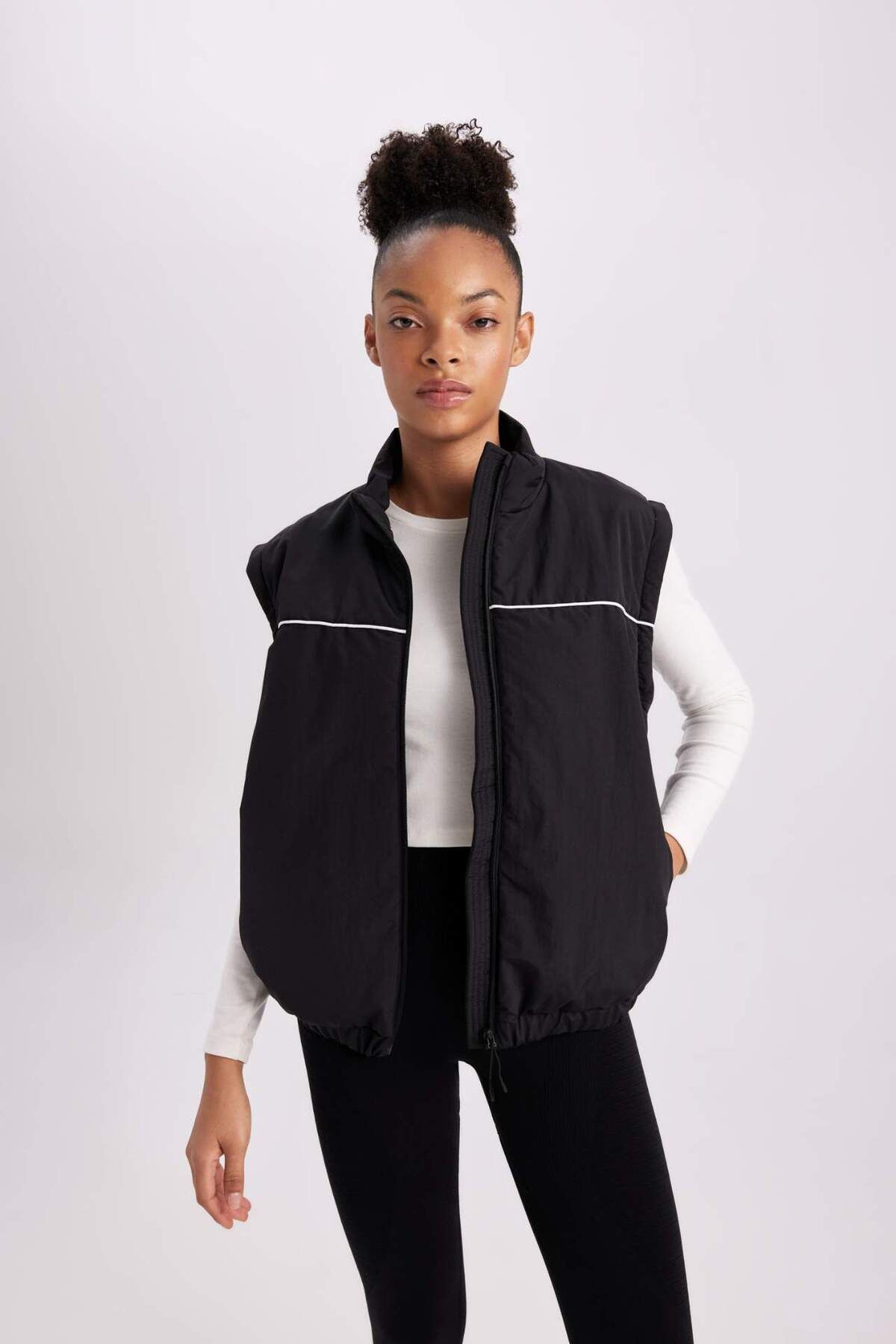 DeFacto-Light Thin Coat with Stand Collar and Detachable Sleeve Detail - Pocketed and Lined B2419Ax24Sp 5