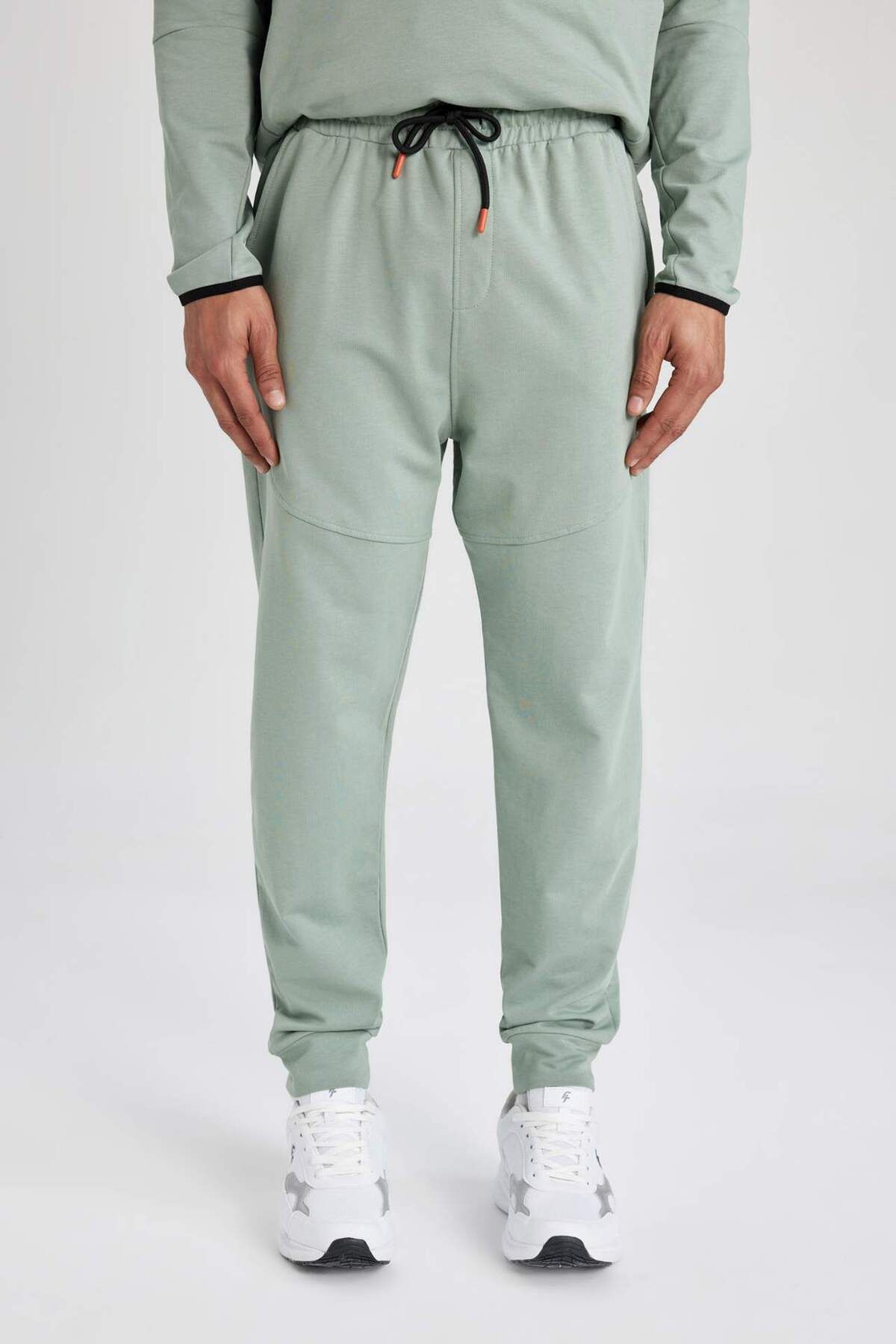DeFacto-Defactofit Jogger Sweatpants Standard Fit Double Pocket Standard Leg B5141Ax24Sp 4