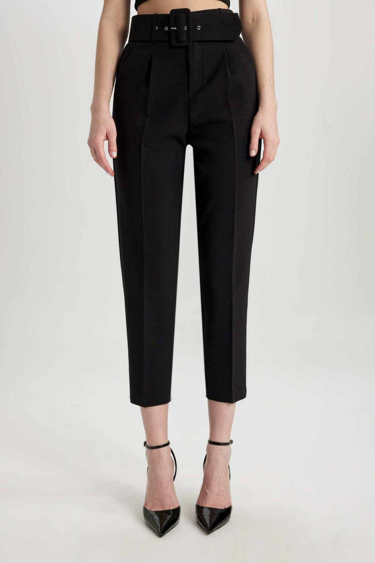 DeFacto-Carrot Fit Zipper High Waist Standard Leg Crop Pants C2458Ax24Sp 4
