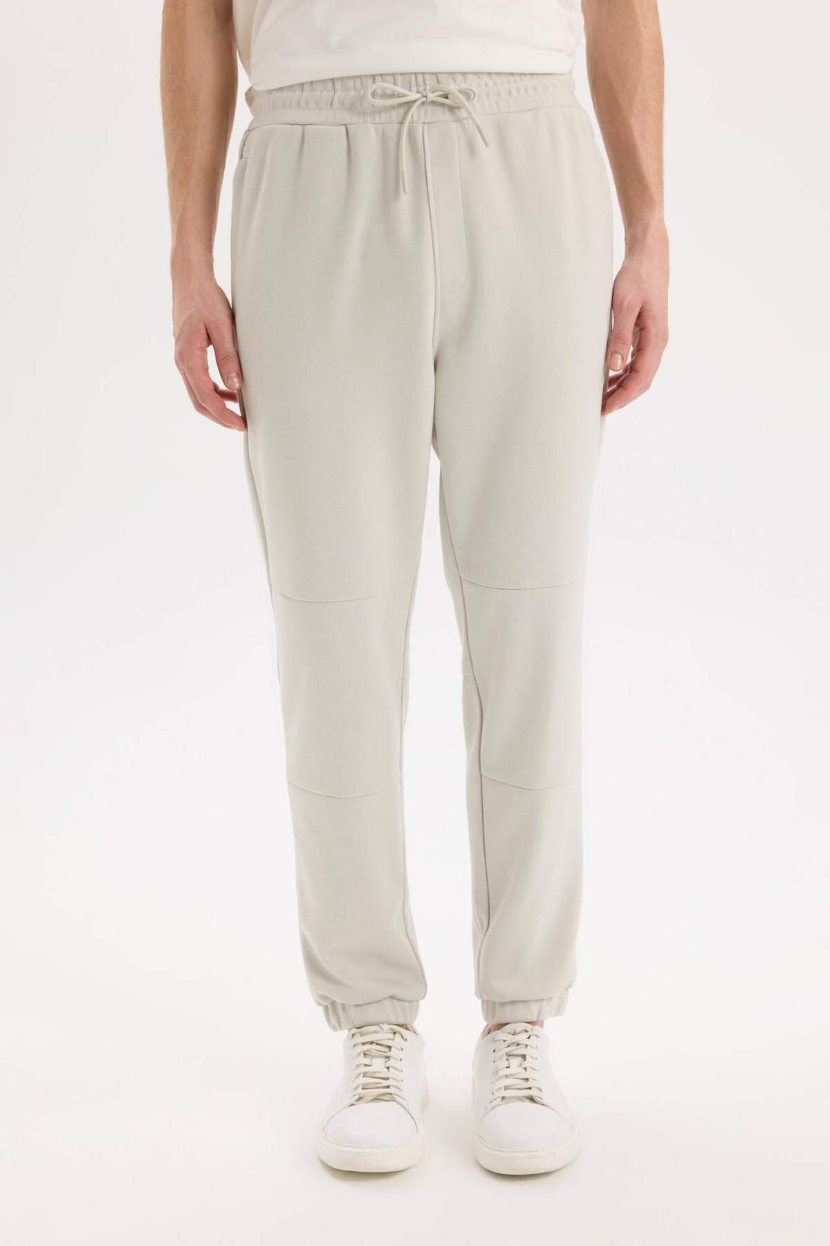 DeFacto-Regular Fit Slim Sweatpants Zipper Pockets Waist Lace-Up Elastic Leg B3657Ax24Sp 4
