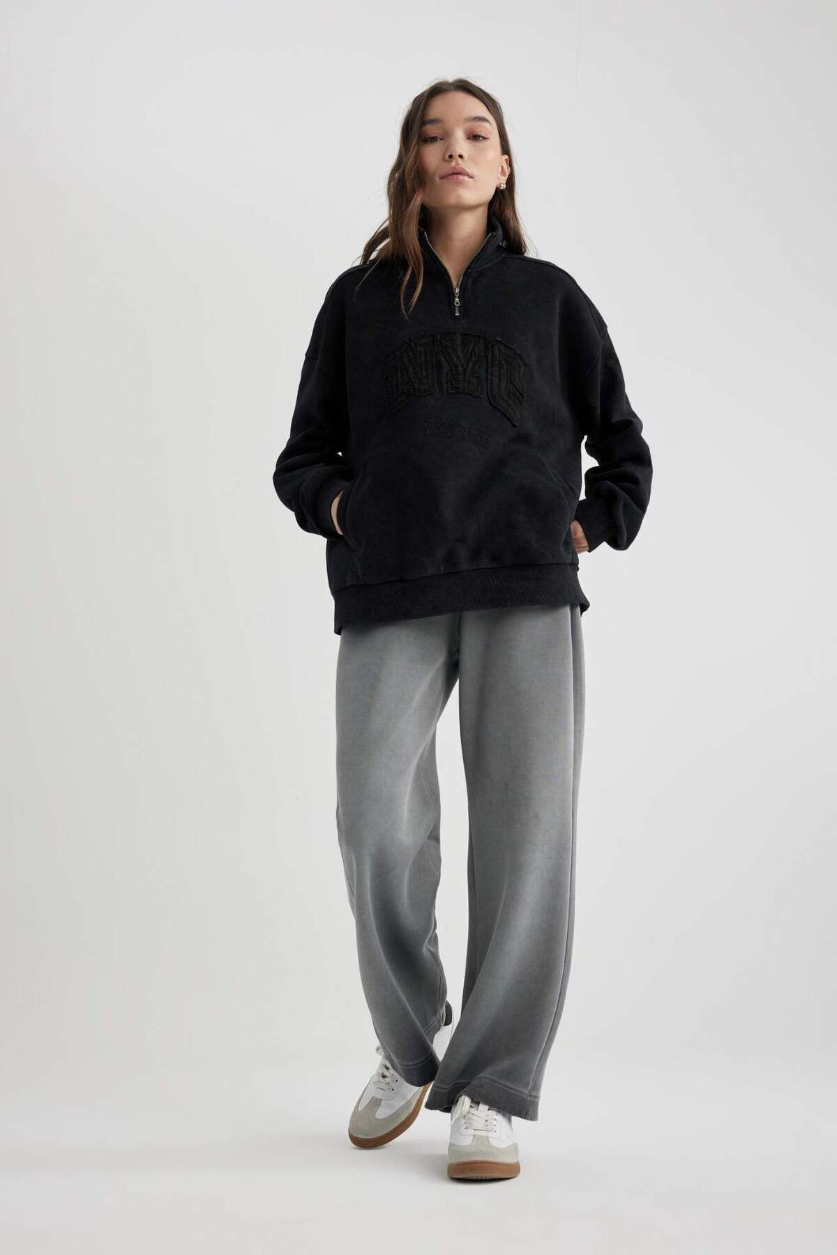 DeFacto-Übergroßes, bedrucktes, dickes Sweatshirt mit halbem Reißverschluss und verblasstem Wascheffekt C2014AX24SP 5