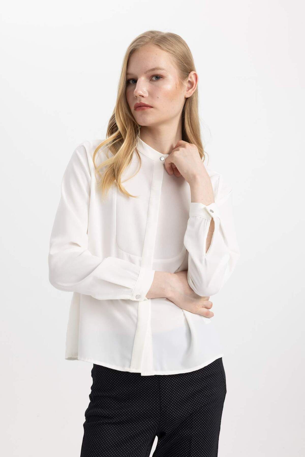 DeFacto-Regular Fit Judge Collar Crepe Long Sleeve Shirt C1137Ax24Sp 4