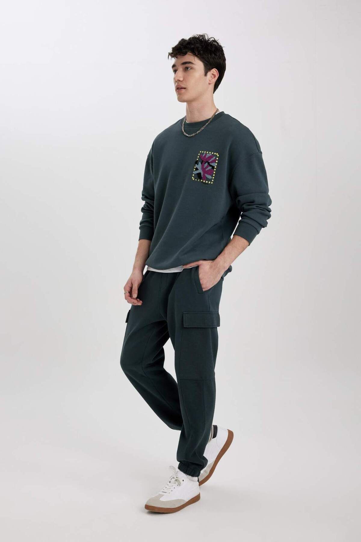 DeFacto-Regular Fit Sweatpants with Flannel Pockets and Long Elastic Legs B4367Ax24Sp 4