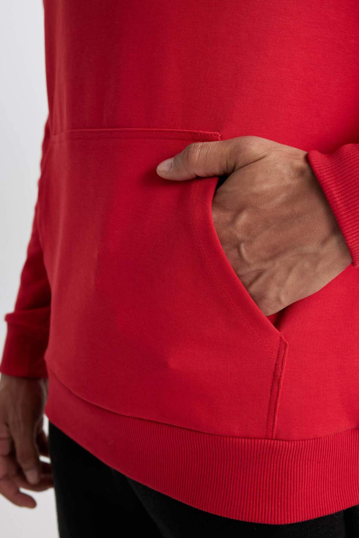 DeFacto-Fit Standard Fit Kapuzen-Skuba-Taucher-Sportler-Sweatshirt mit Stofftaschen C2310ax24sp 6