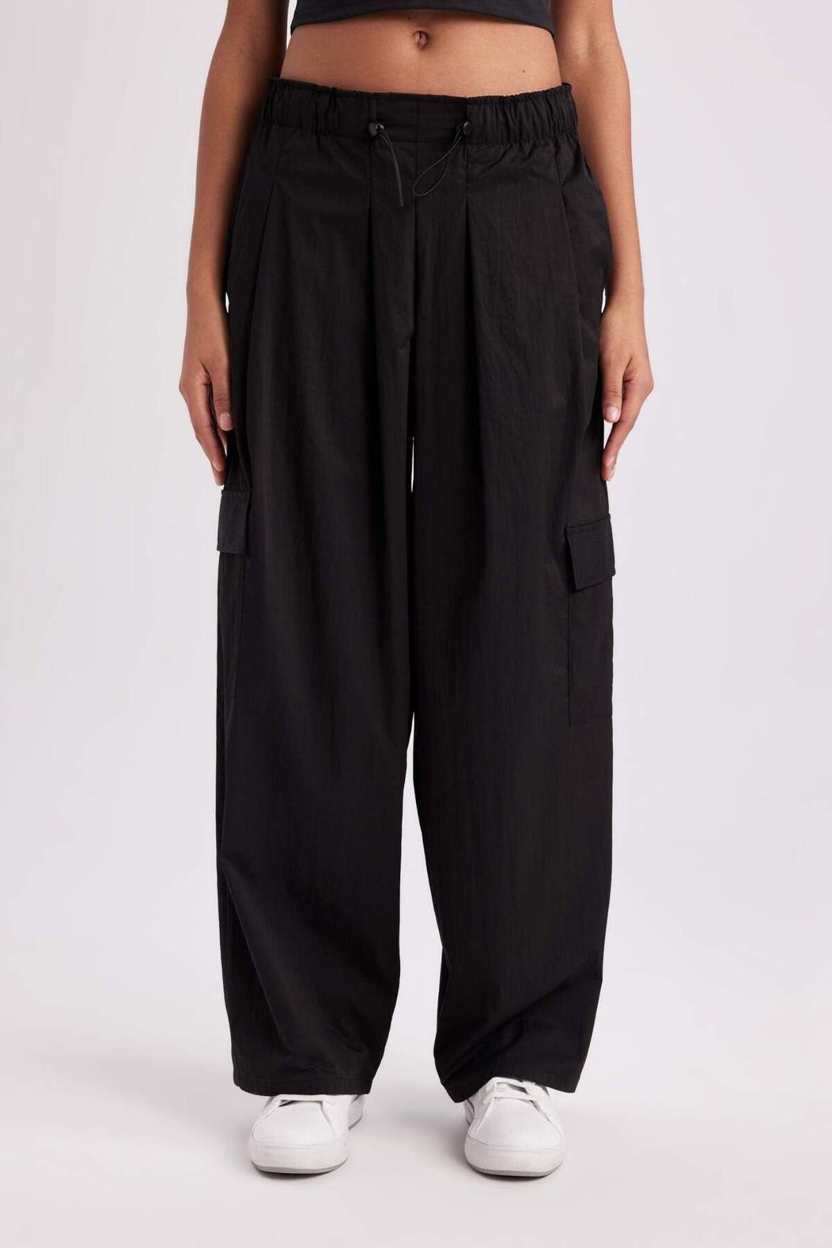 DeFacto-Fit Oversize Wide Fit Fallschirmhose B6368ax23wn 4