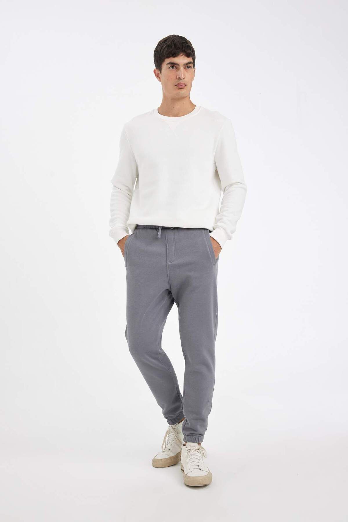 DeFacto-Pantaloni de sport Jogger Standard Fit Basic Solid Talie cu șireturi Ciorapi elastici cu buzunare A6468AX23AU 3