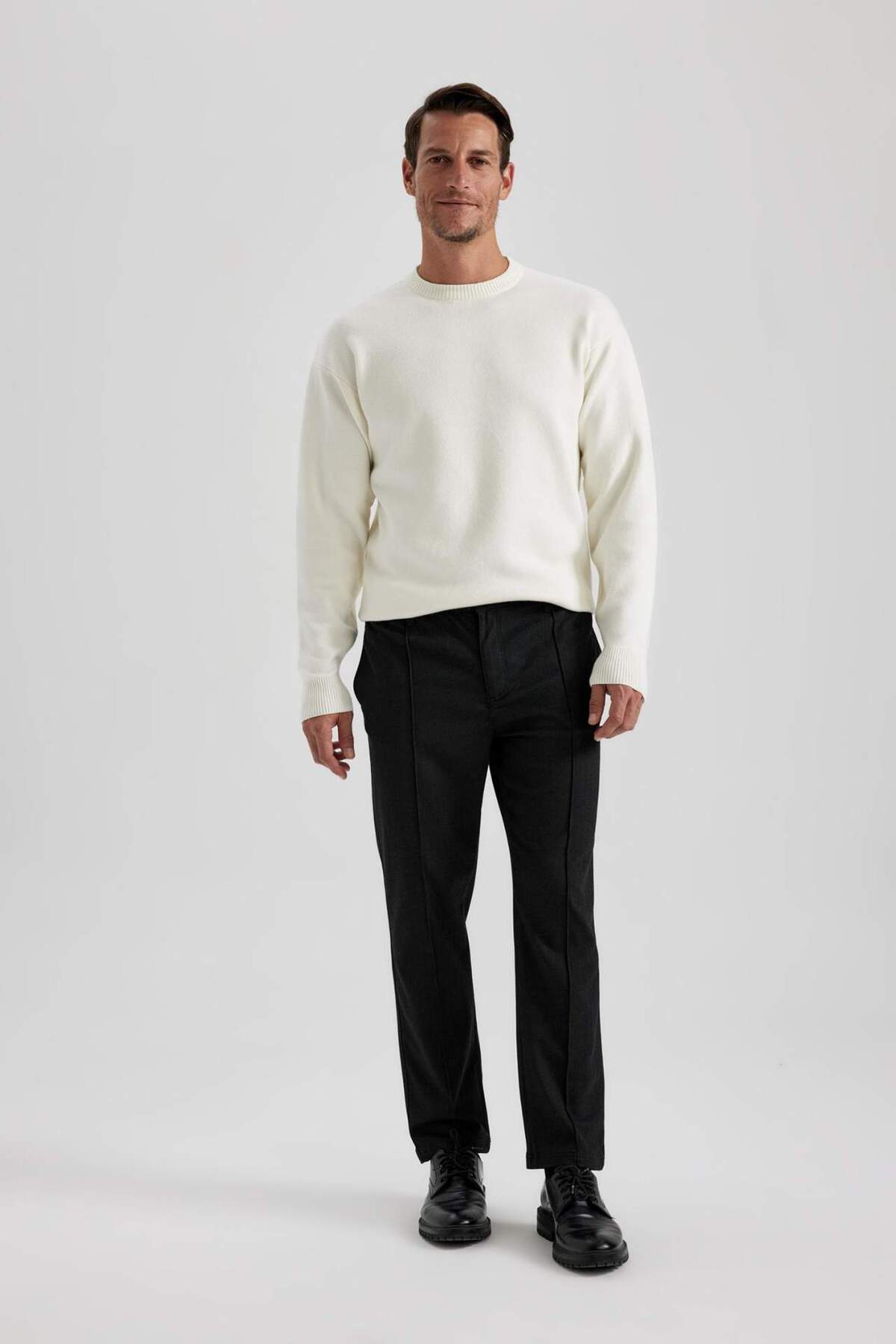 DeFacto-Μαύρο πουλόβερ με λαιμόκοψη Relax Fit Basic Plain Knitwear A8449AX23WN 6