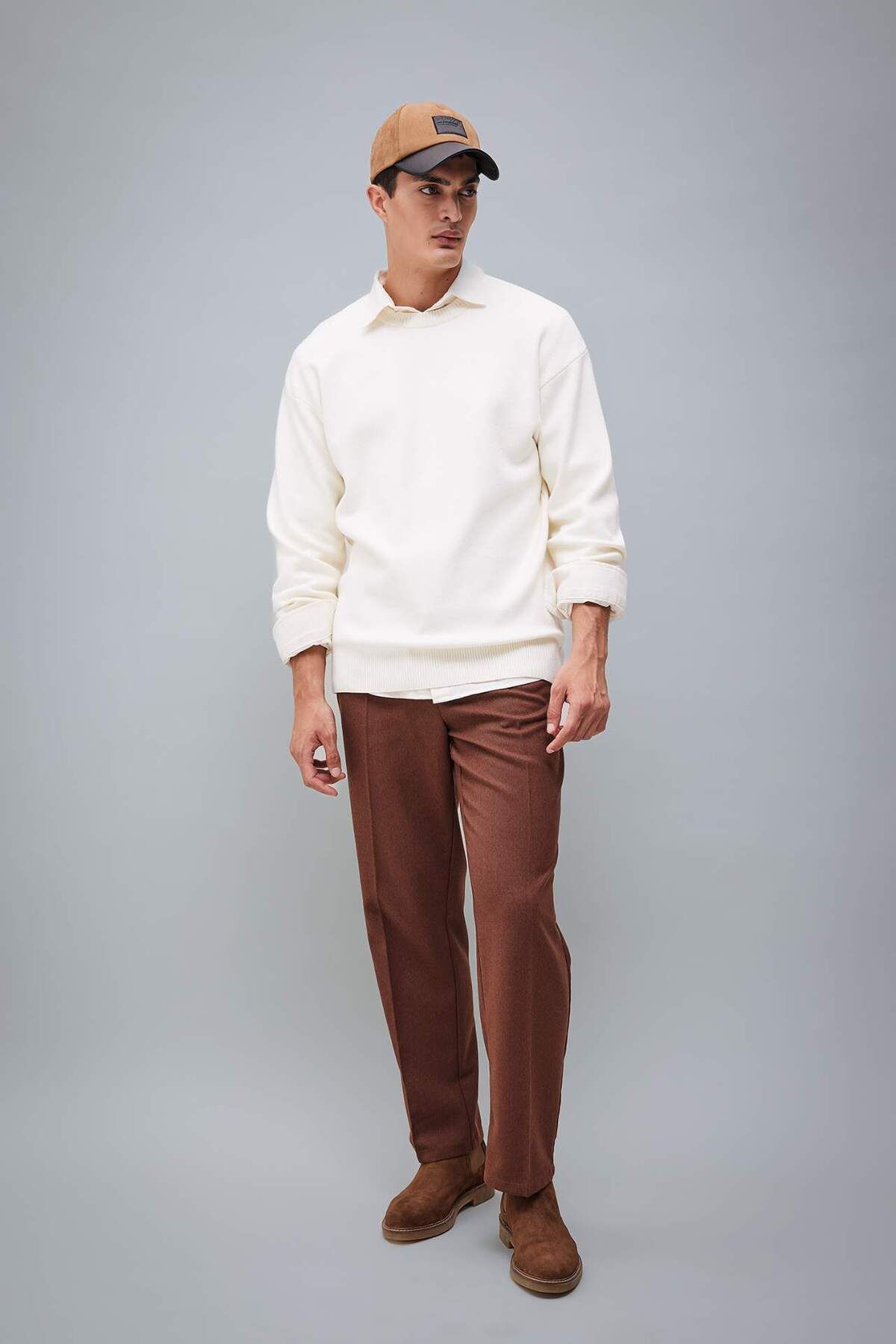 DeFacto-Μαύρο πουλόβερ με λαιμόκοψη Relax Fit Basic Plain Knitwear A8449AX23WN 2