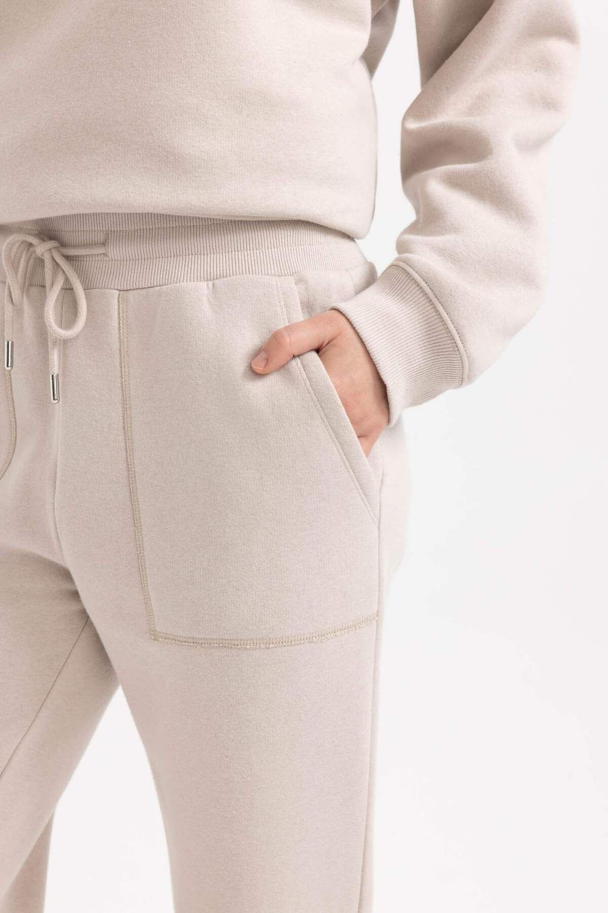 DeFacto-Zimní tepláky Regular Fit Jogger - elastický pas, šněrovací kapsy V2699az23wn 8
