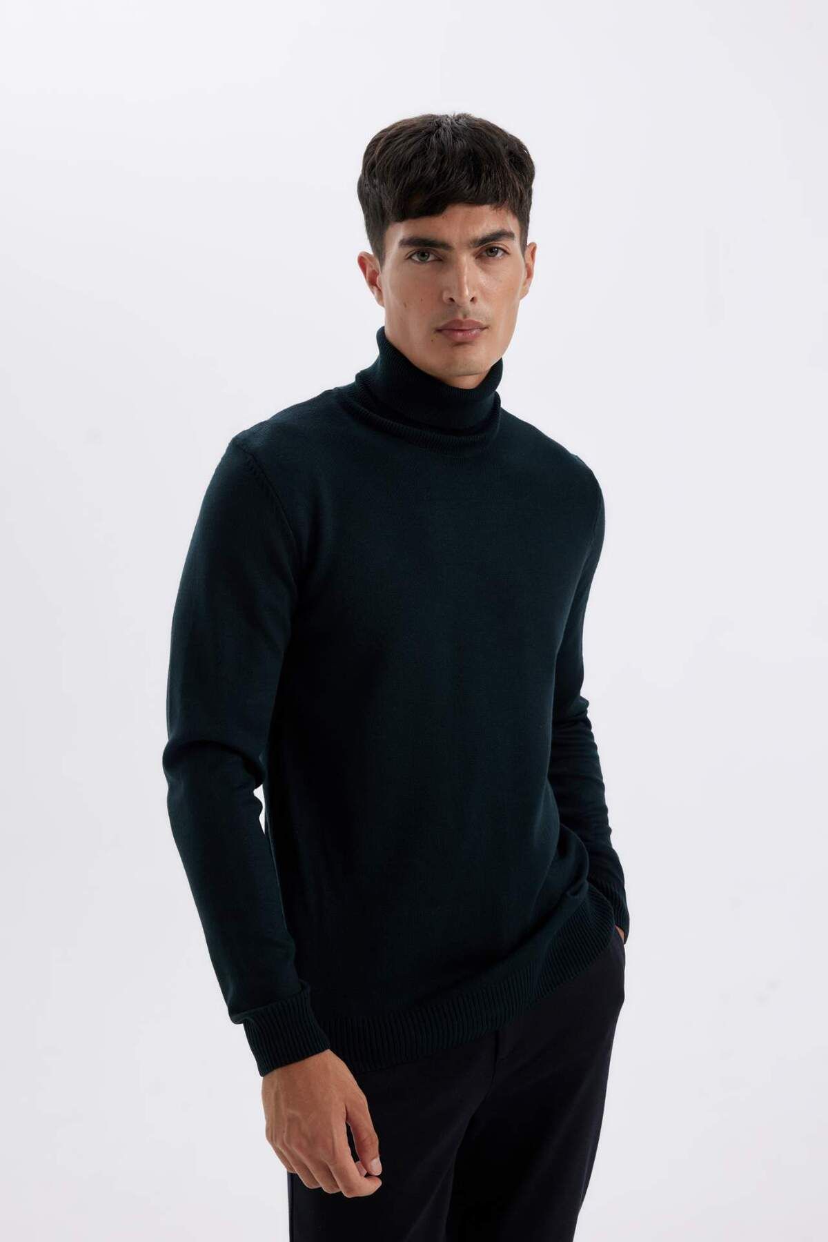 DeFacto-Pulover de tricotaj simplu de bază cu gât roscat slim fit R1124AZ23WN 4