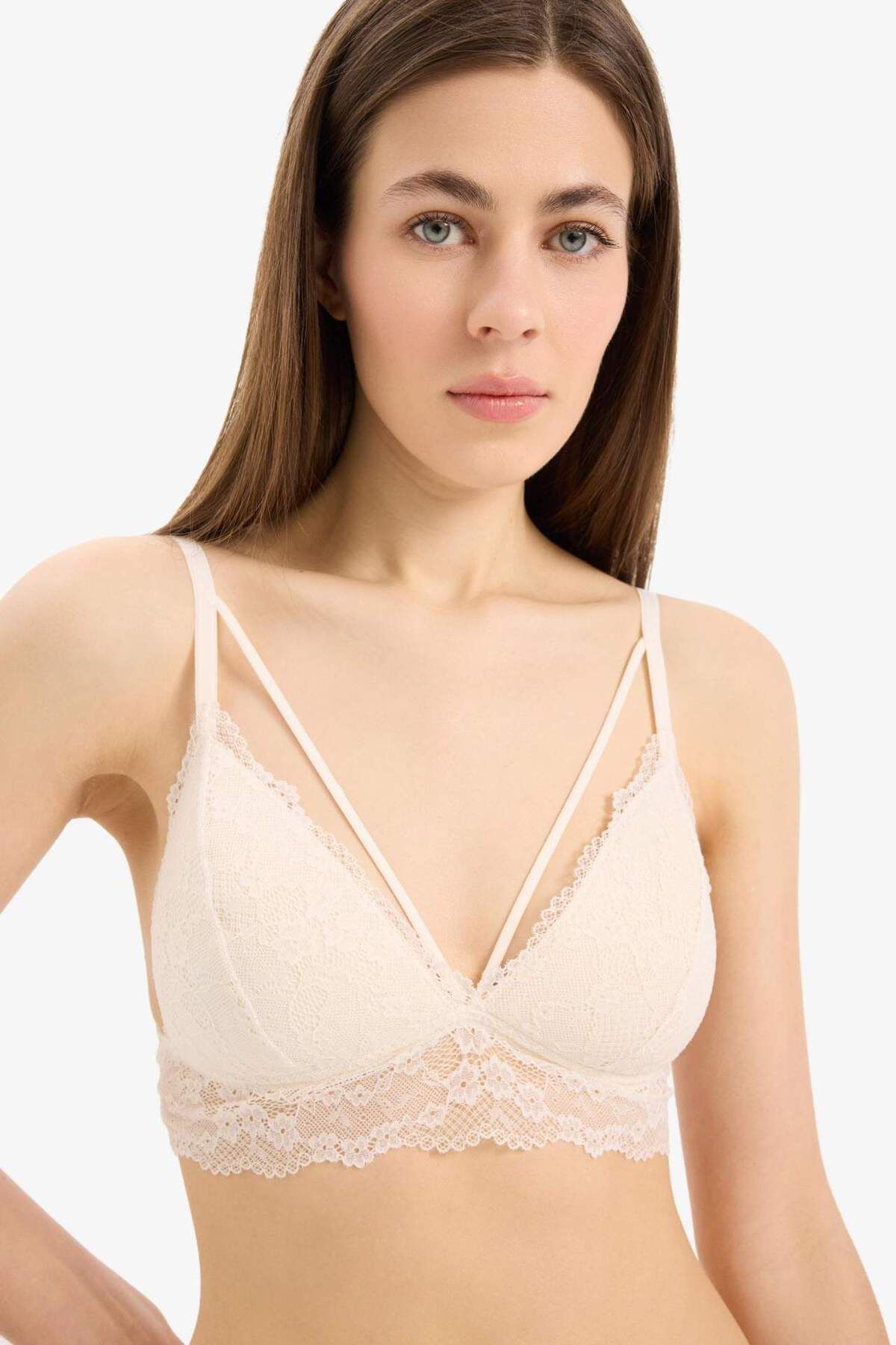 DeFacto-Fall in Love Ruched Triangle Bralet R6569AZ23AU 3
