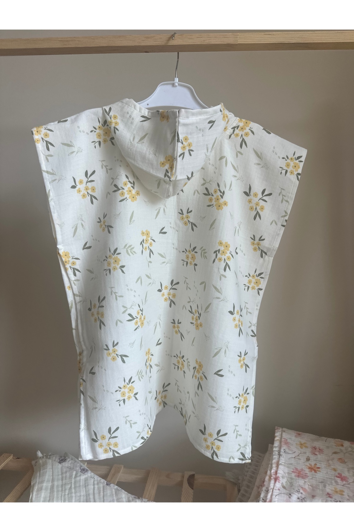 Pure Baby Organik %100 Pamuk Kapşonlu Kız Çocuk, Bebek Plaj Panço, 5 Yaşa Kadar Kullanılabilir fotoğrafı 3 (önizleme)