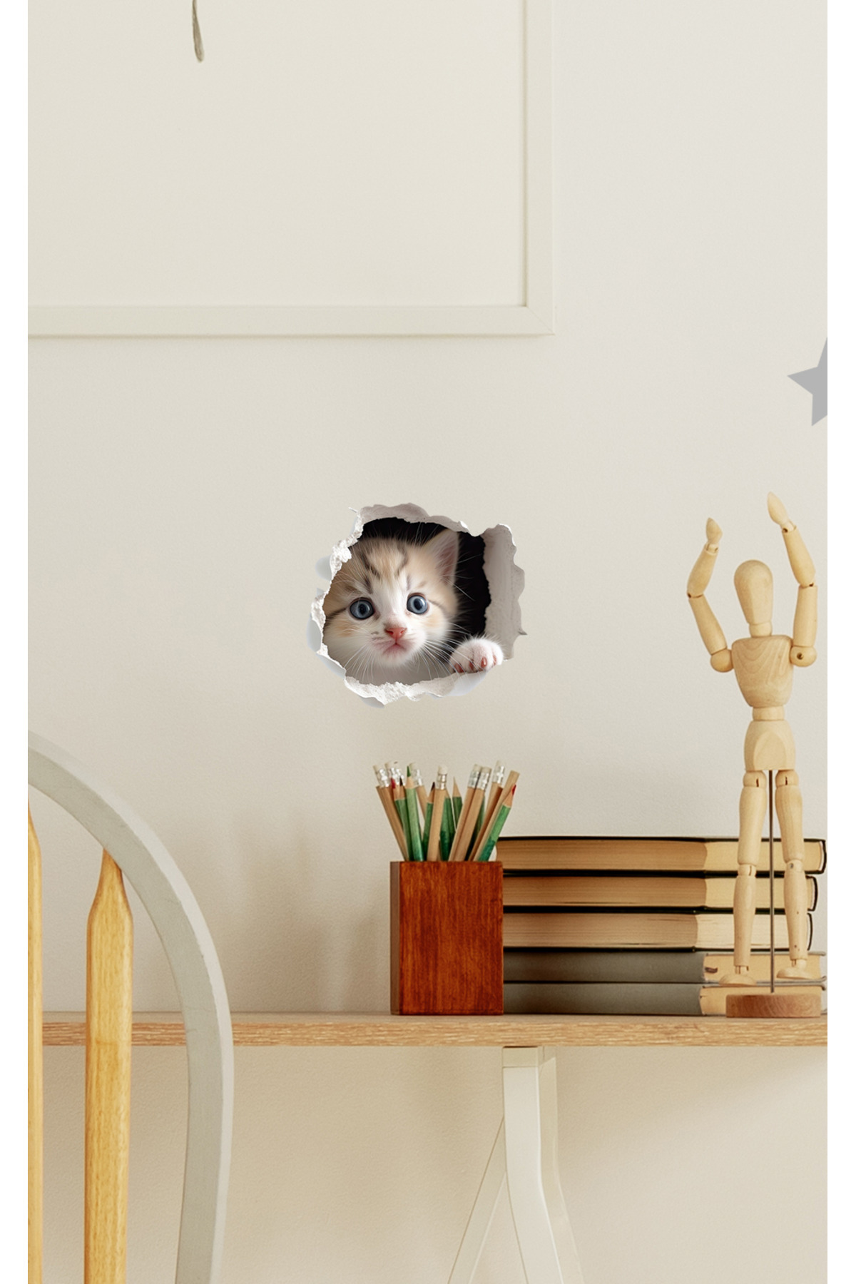 Sim Tasarım - Priz Üstü Kırık Duvar Yavru Kedicik Dekoratif Duvar Sticker fotoğrafı 3 (önizleme)