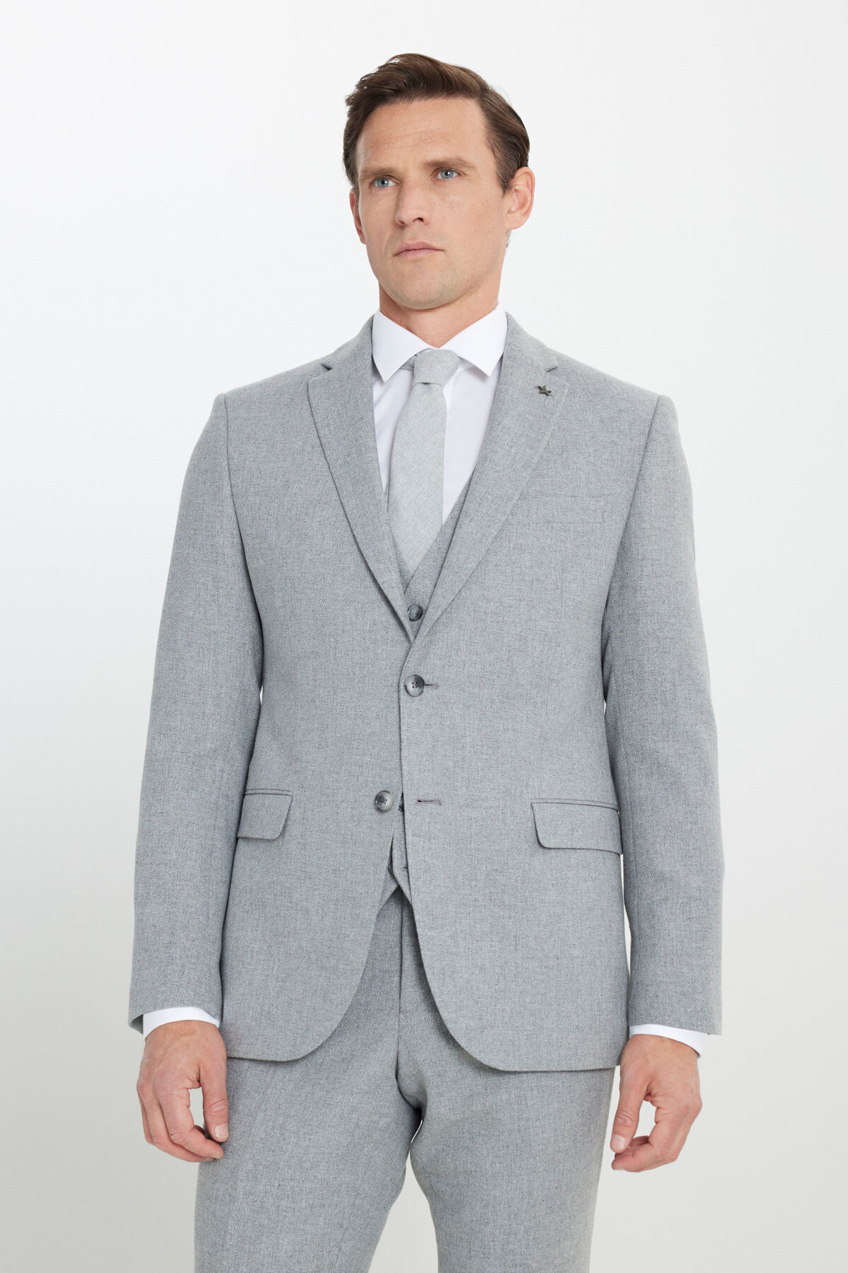 آلتین ییدلیز کلاسیکس کت و شلوار مردانه پشمی خاکستری اسلیم فیت، یقه تک رنگ، برش باریک، طرح دار مورب، جیب های کناری و جلیقه