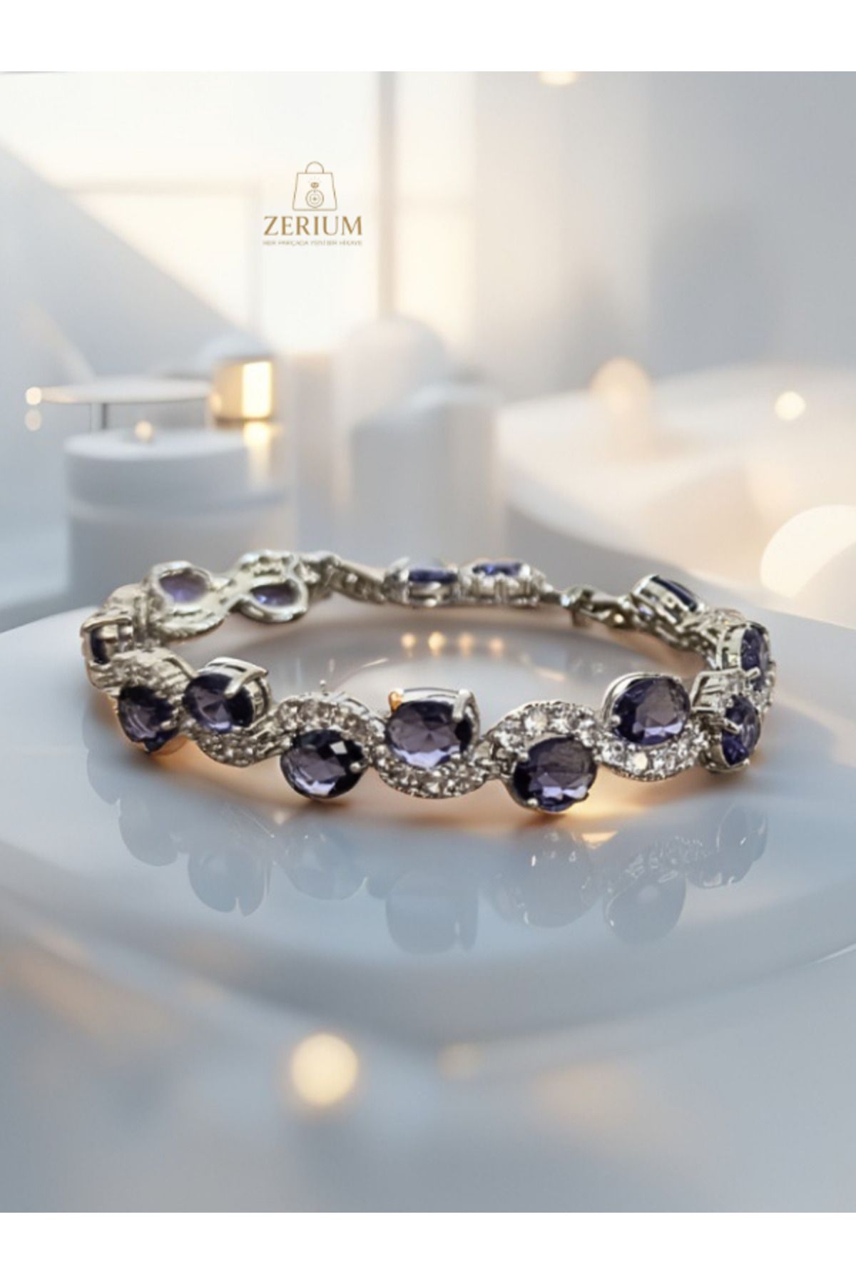 ZERİUM-Stylish and Elegant Vip Cluster Bracelet 1