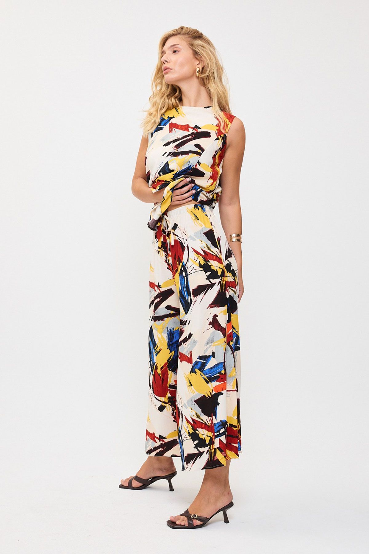 bacc-Red Patterned Sleeveless Blouse and Wide Leg Pants Woven Bottom Top Set Bcvl-25V201 2